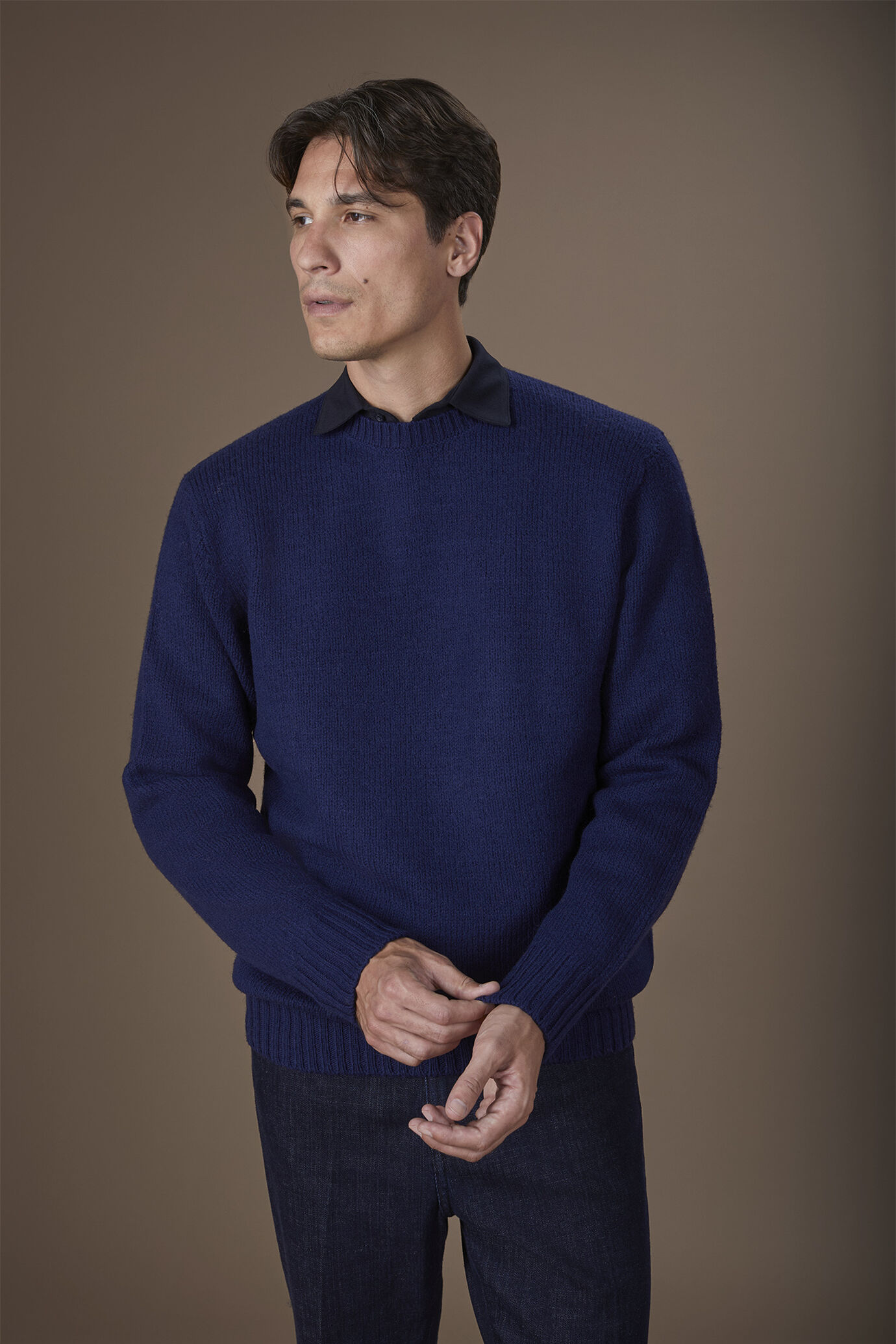 Pull homme à col rond, 100% laine, coupe classique image number 0