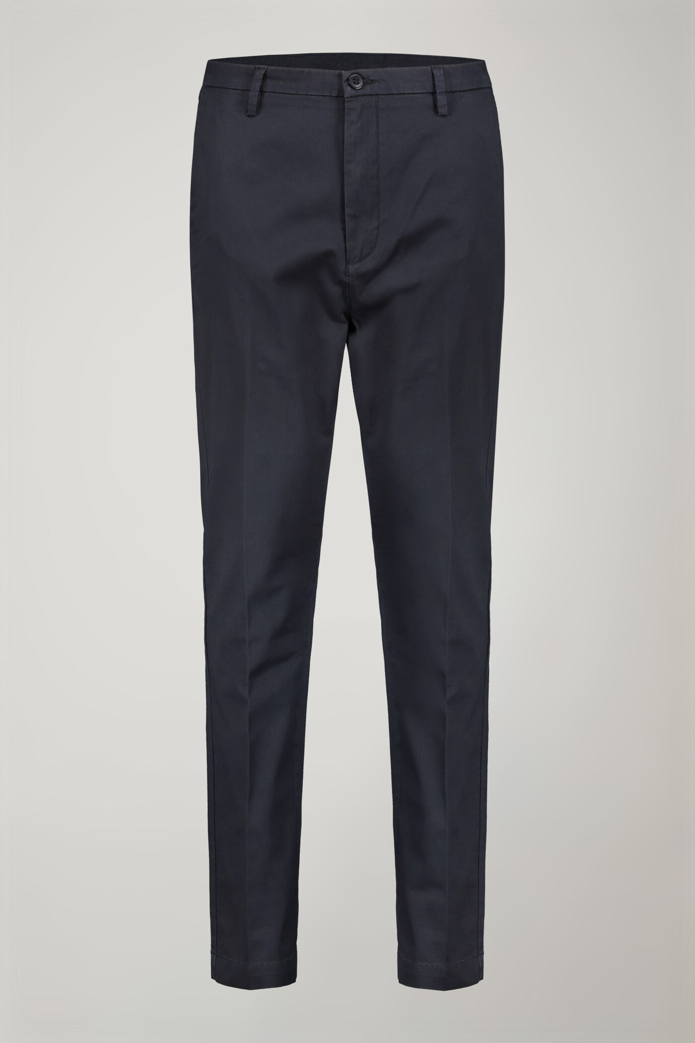 Pantalon chino classique pour homme en tissu serg&eacute; stretch coupe parfaite image number 4