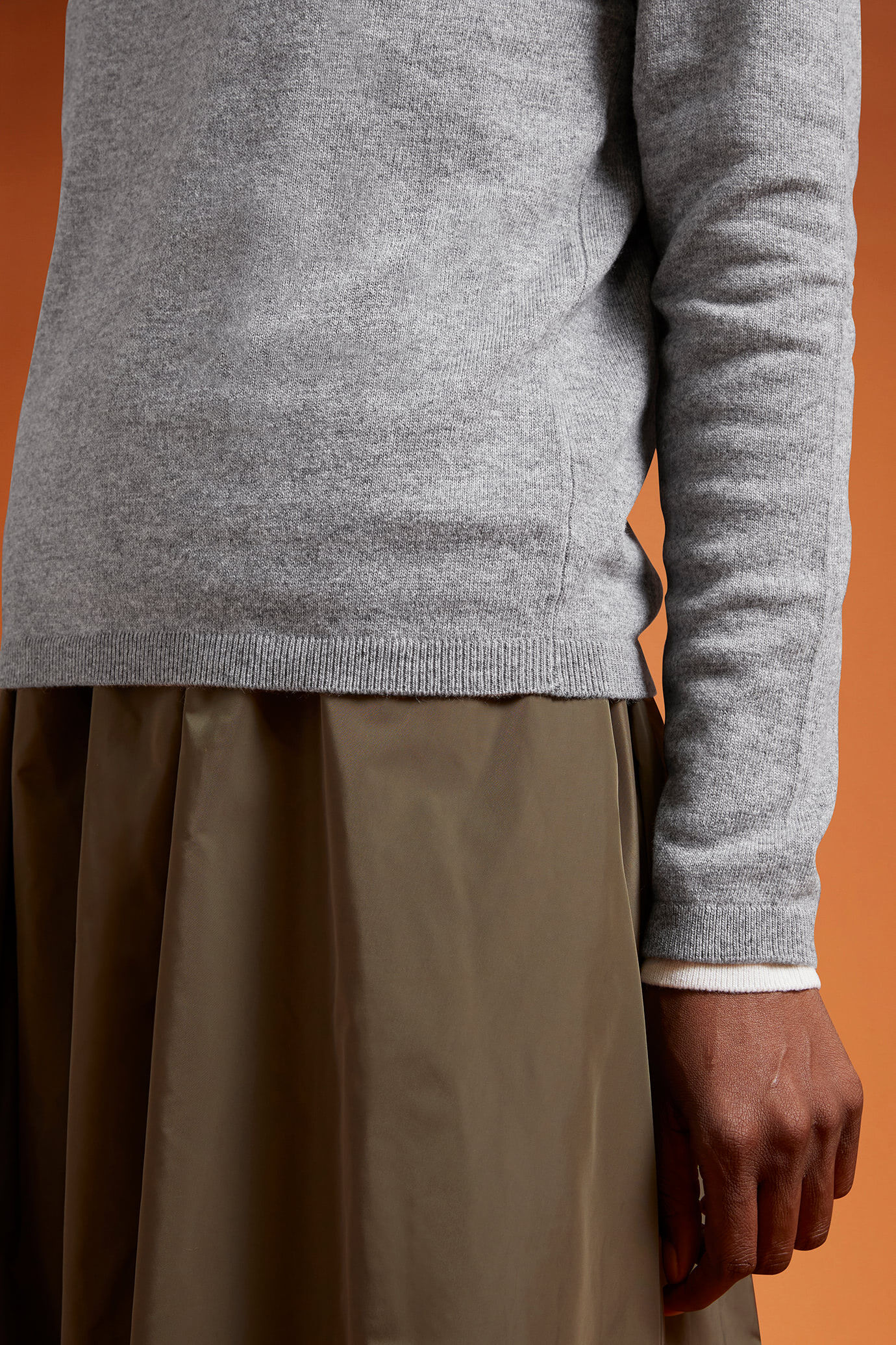 Maglia donna girocollo misto lana e cachemire regular fit image number 3