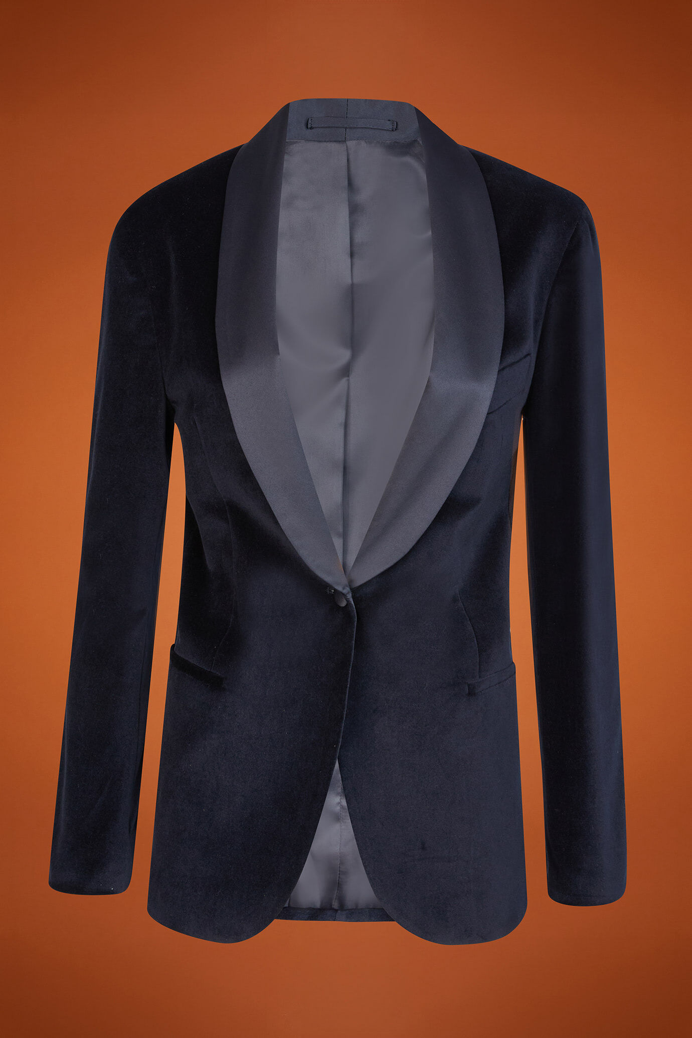Smoking-Jacke aus glattem Samt für Damen in normaler Passform image number 4