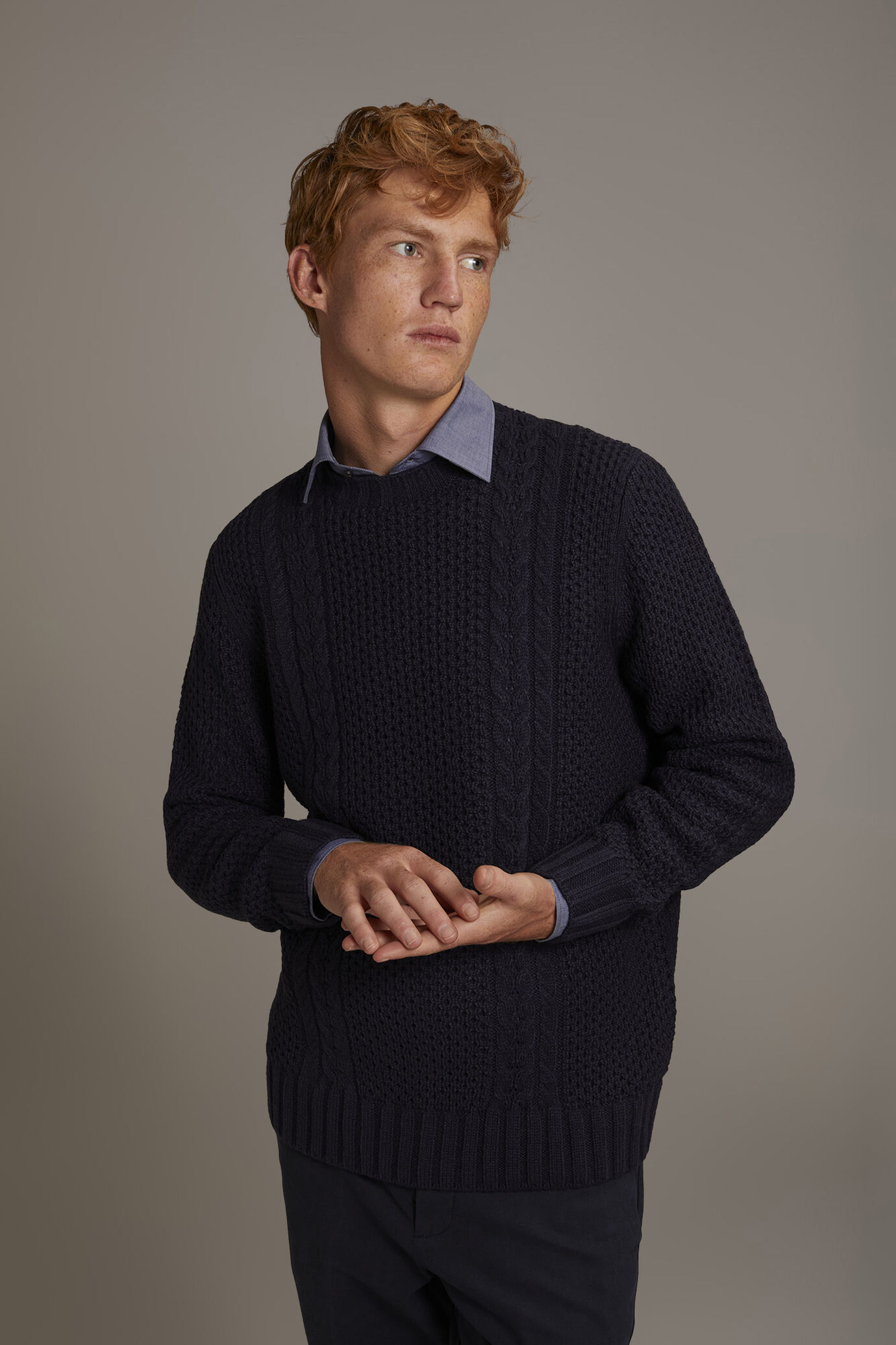 Wool blend round neck sweater with honeycomb heavy knitting image number 1