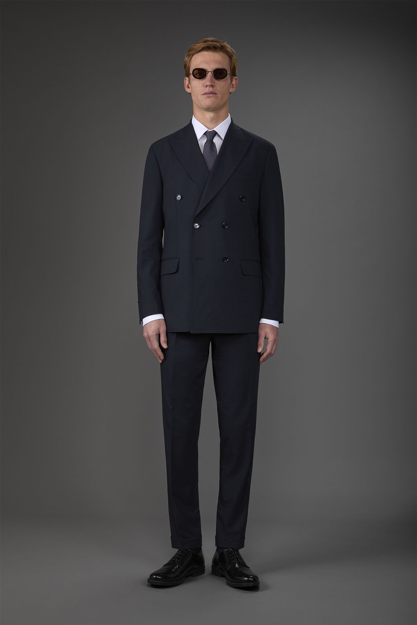 Costume à double boutonnage pour homme, avec pantalon à simple pli en tissu bi-stretch image number 0