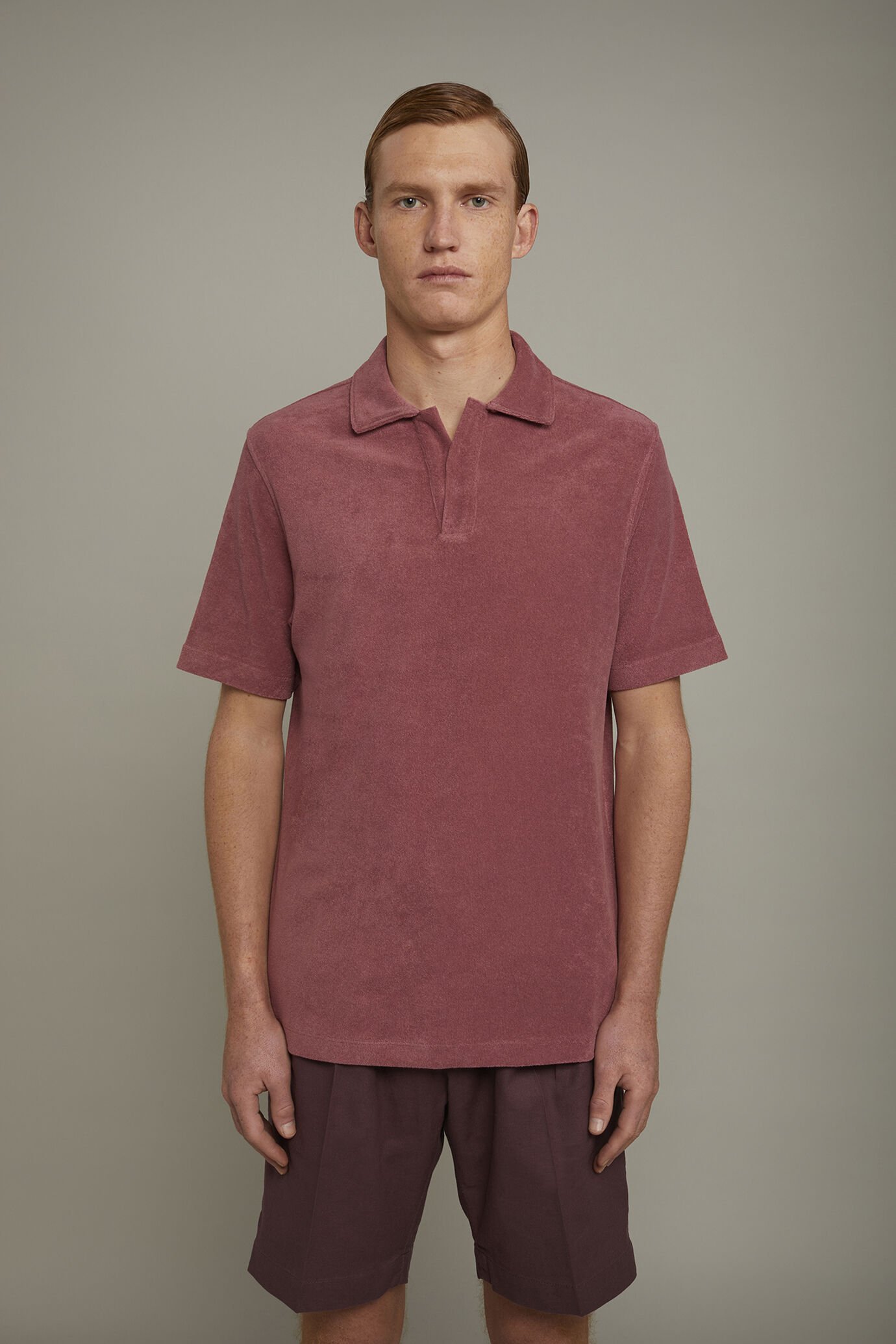 Men’s short sleeve polo shirt with terry fabric and derby collar regular fit image number 2