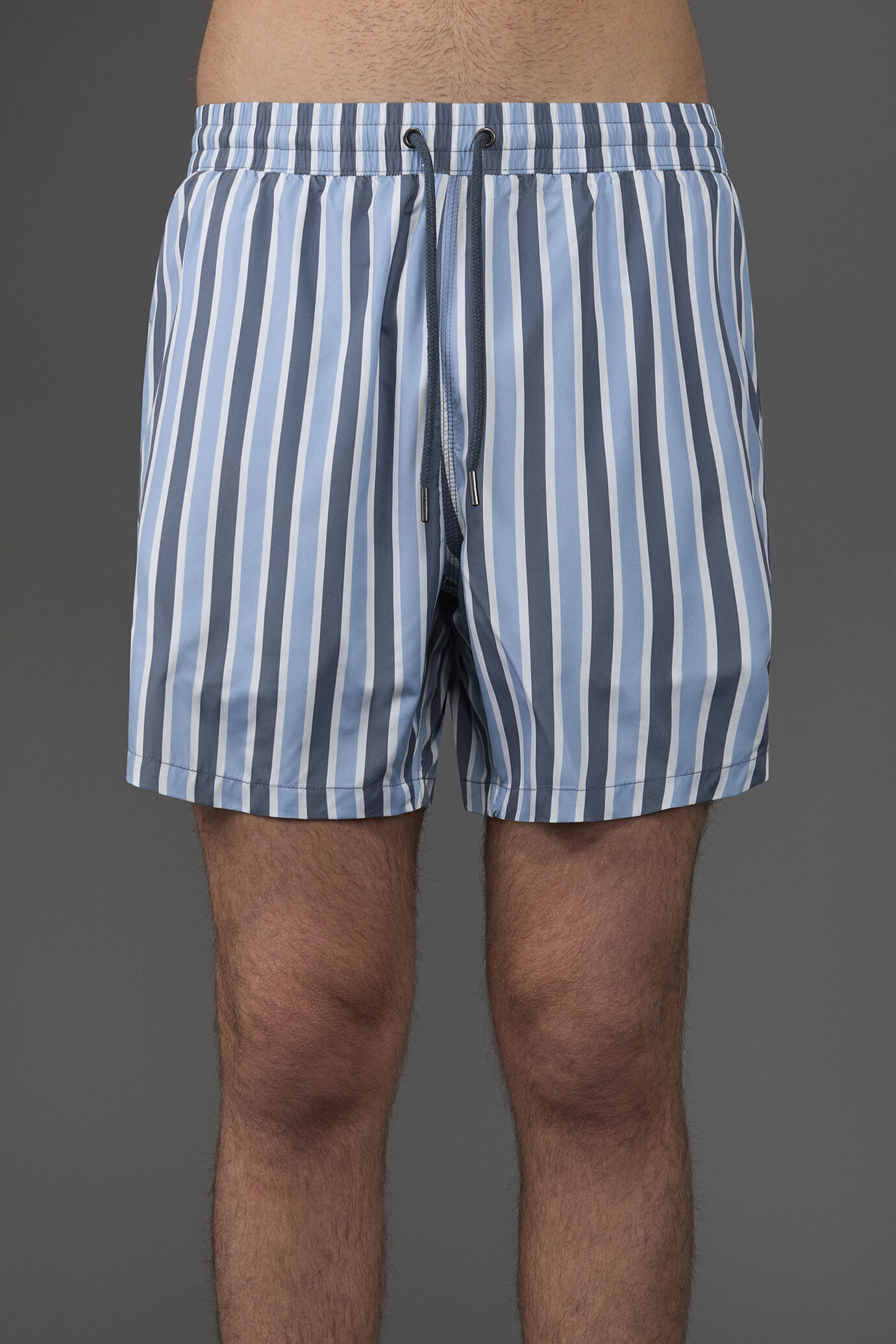 Maillot homme motif à rayures verticales image number 2