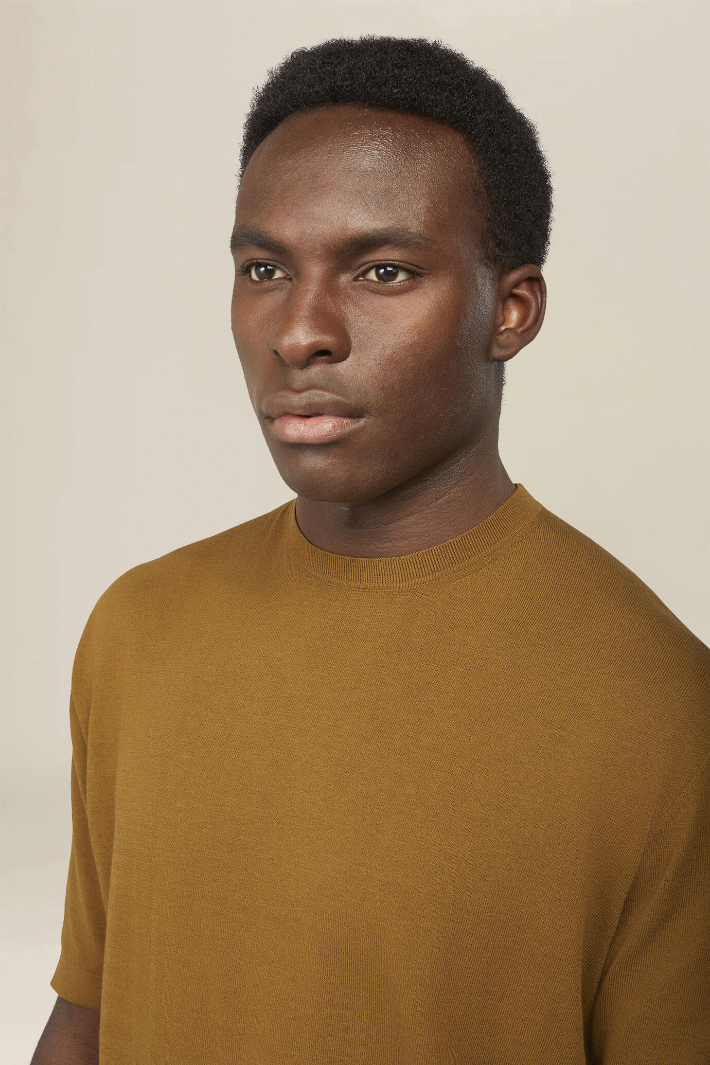 T-shirt uomo a maglia in 100% cotone crepe image number 2