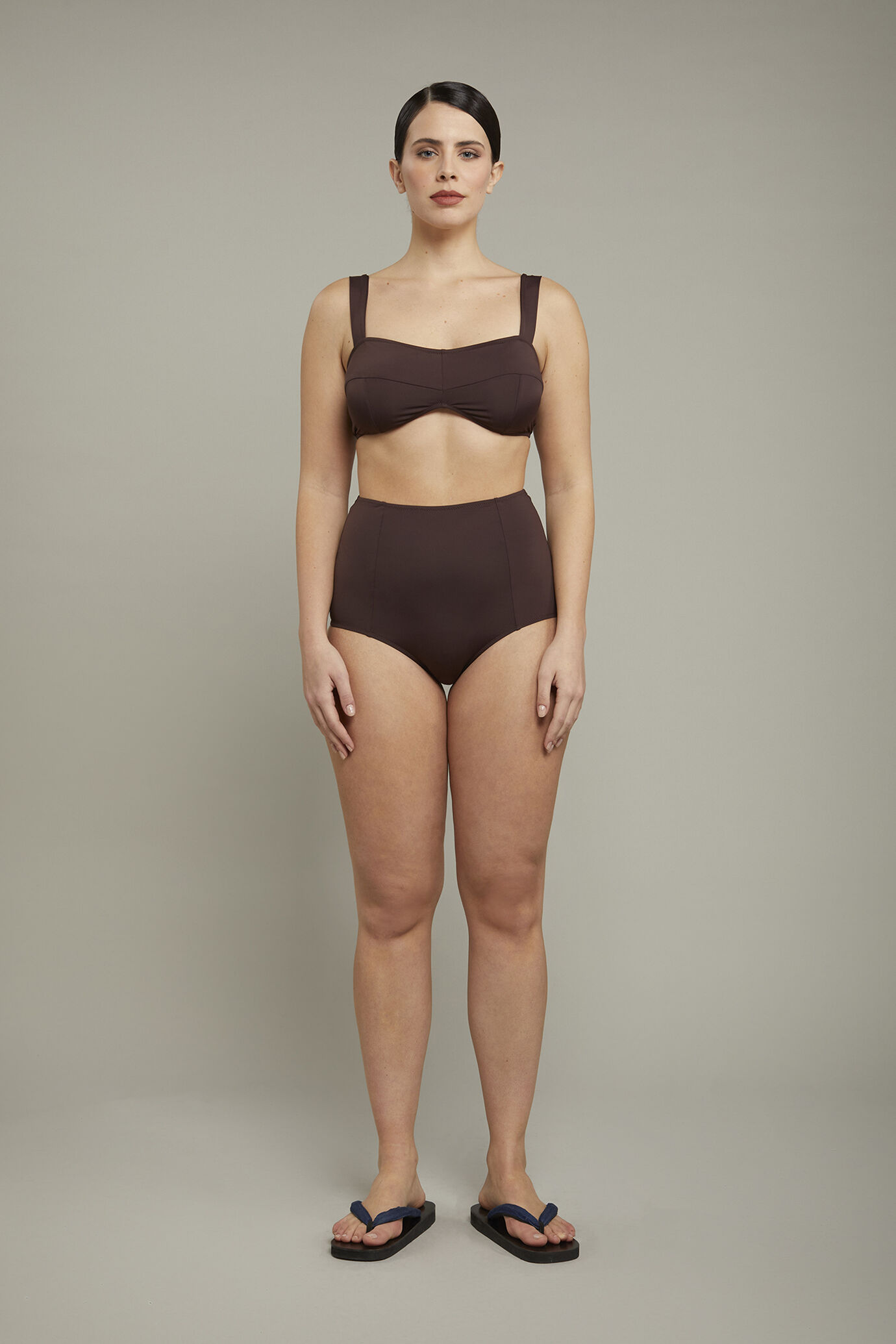 Maillot de bain femme en tissu stretch coupe régulière image number 2