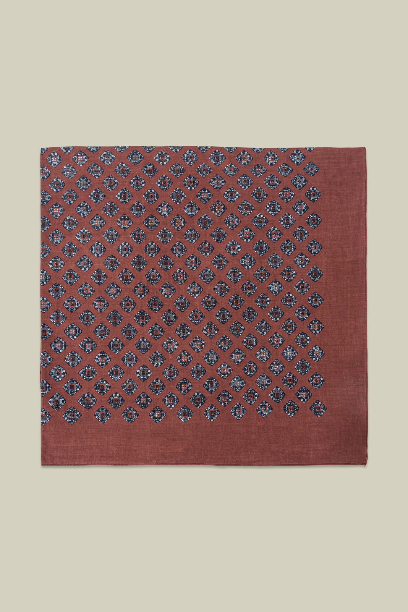 Men's 100% cotton scarf with geometric pattern image number 1