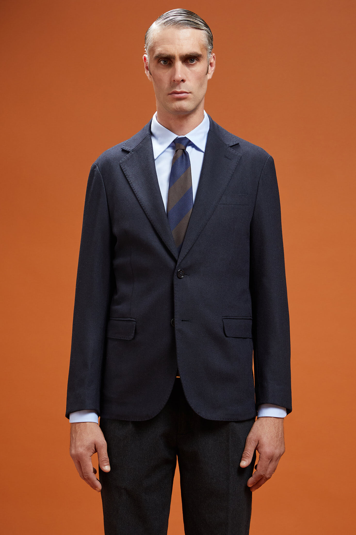 Men's classic single-breasted jacket in a regular fit, made from herringbone wool blend fabric