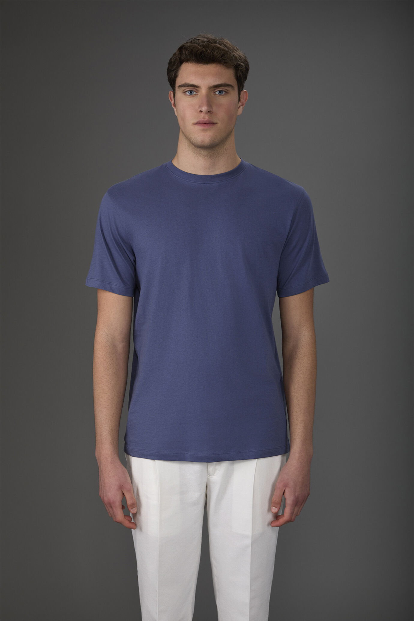 T-shirt homme, col rond et manches courtes, en coton biologique image number 0