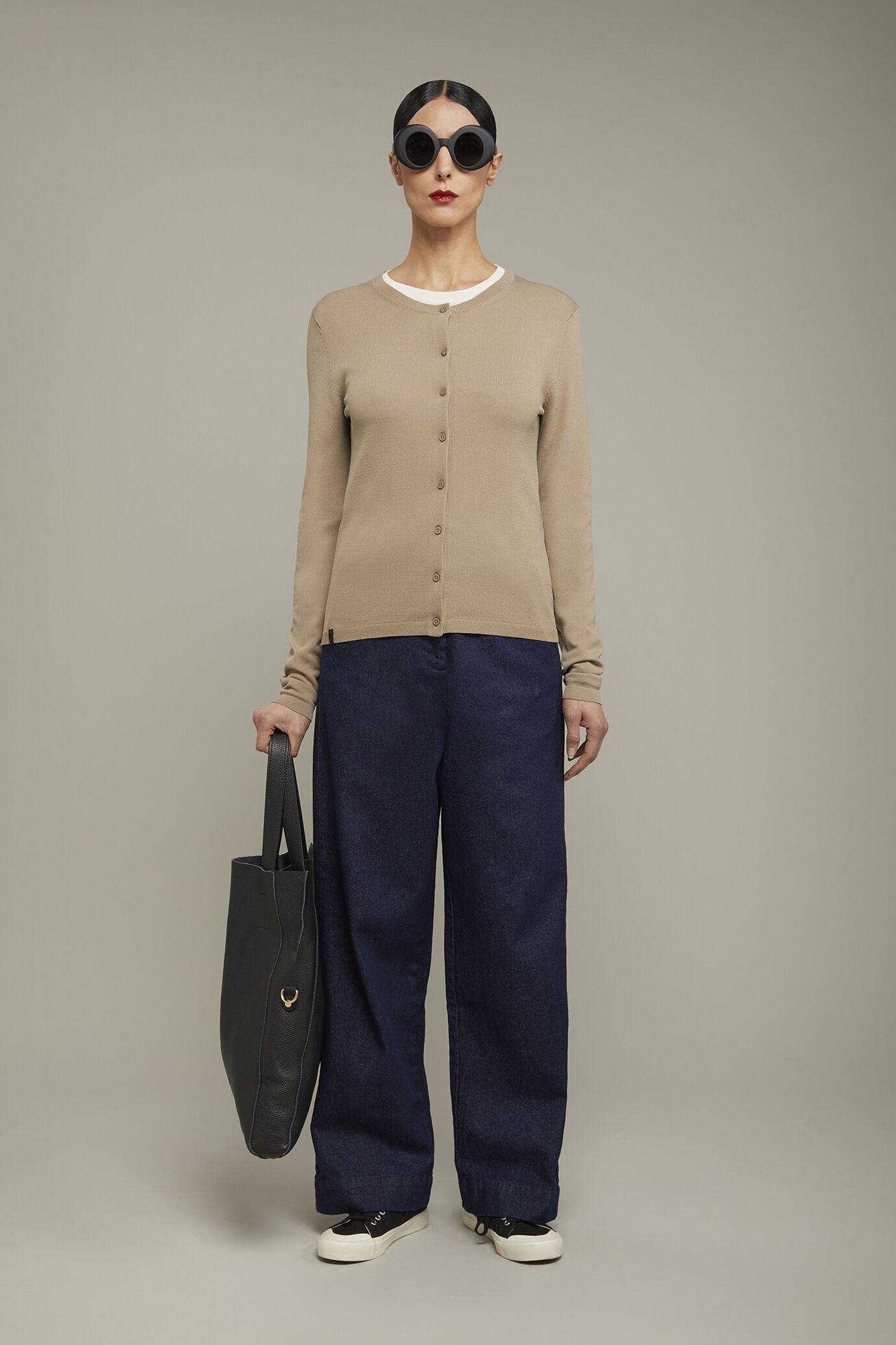 Strickjacke mit Rundhalsausschnitt für Damen in normaler Passform