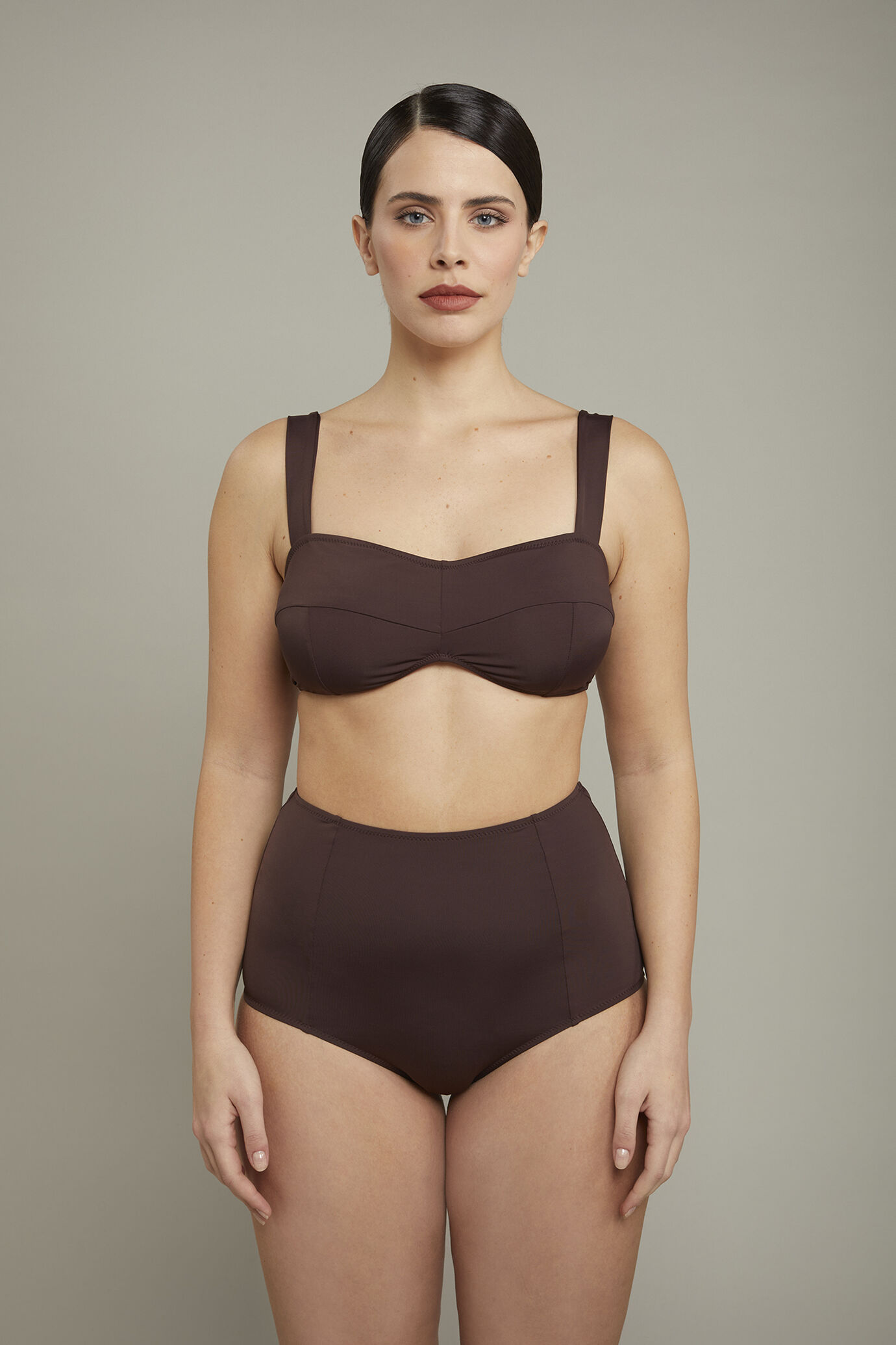Women’s swimsuit in stretch fabric regular fit image number 3