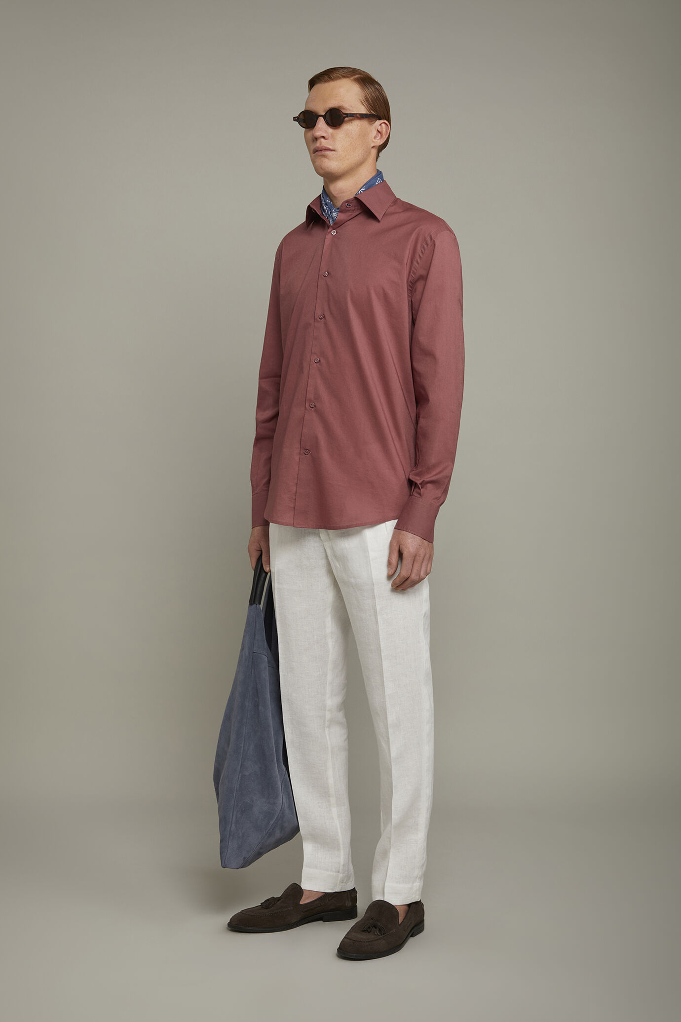 Camicia casual uomo collo classico 100% cotone tessuto mussola tinta unita comfort fit image number 1