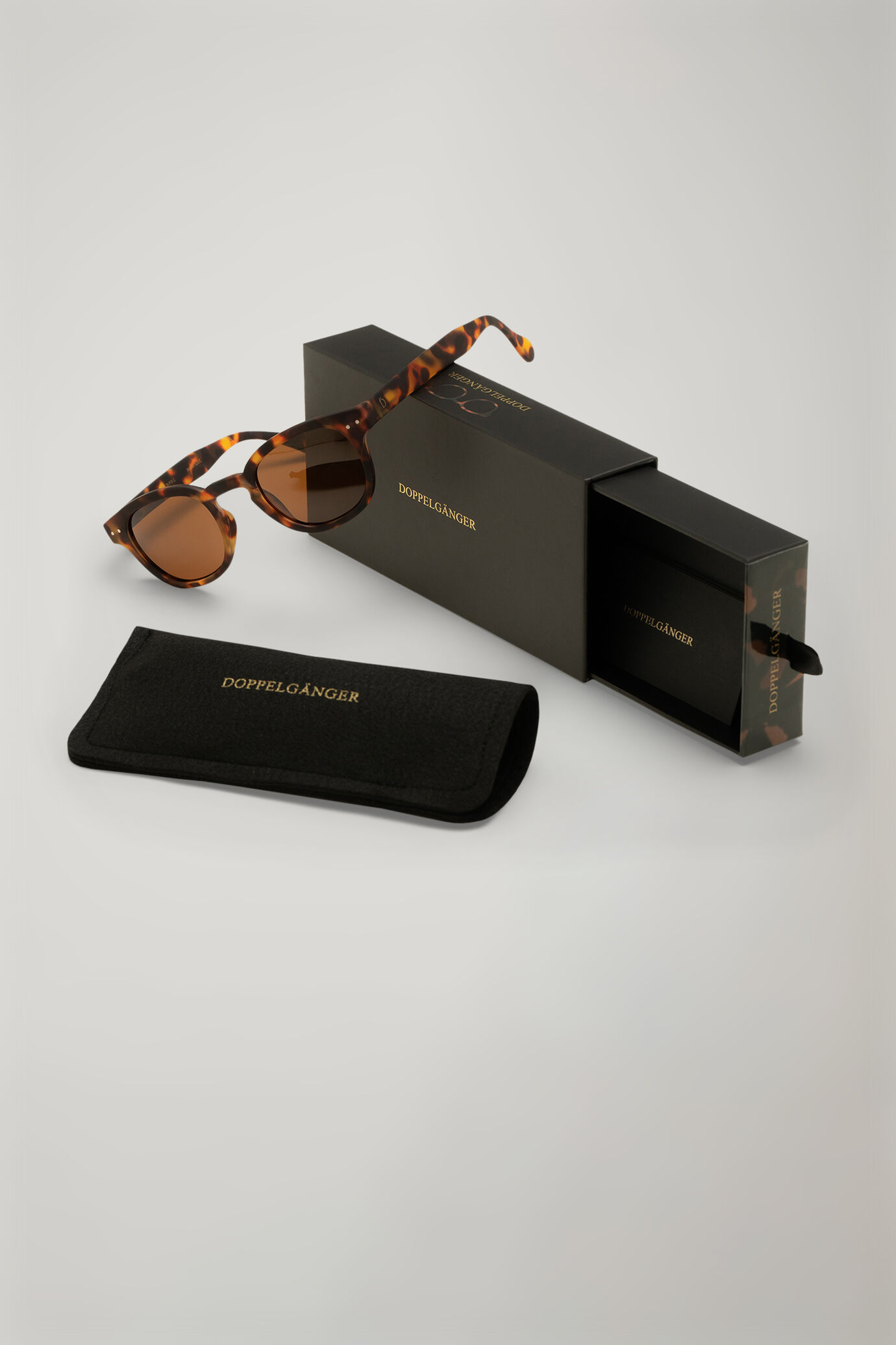 Occhiali da sole uomo lenti squadrate image number 4