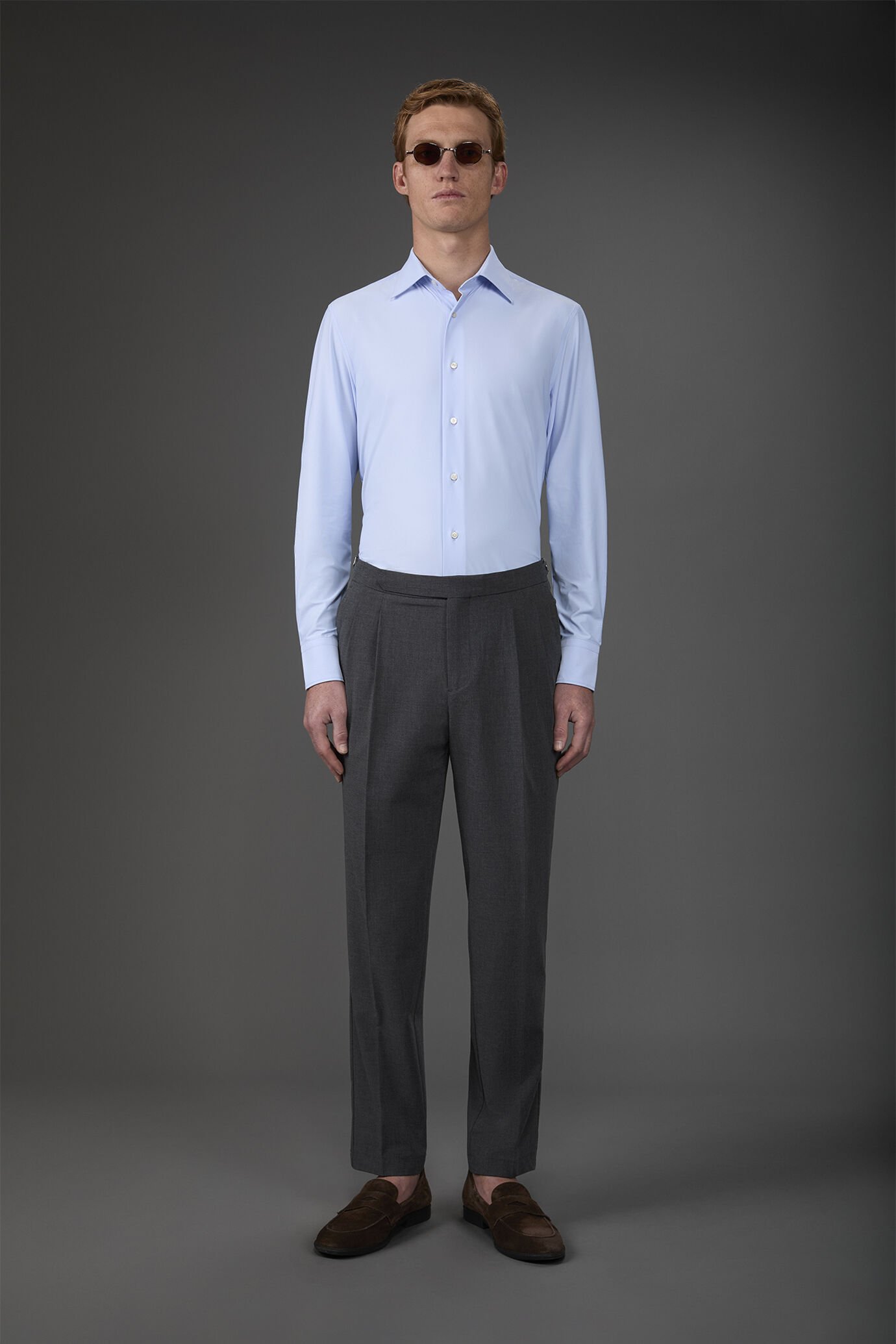 Chemise homme à col classique, tissu nylon stretch, construction sergé non ironique image number 2