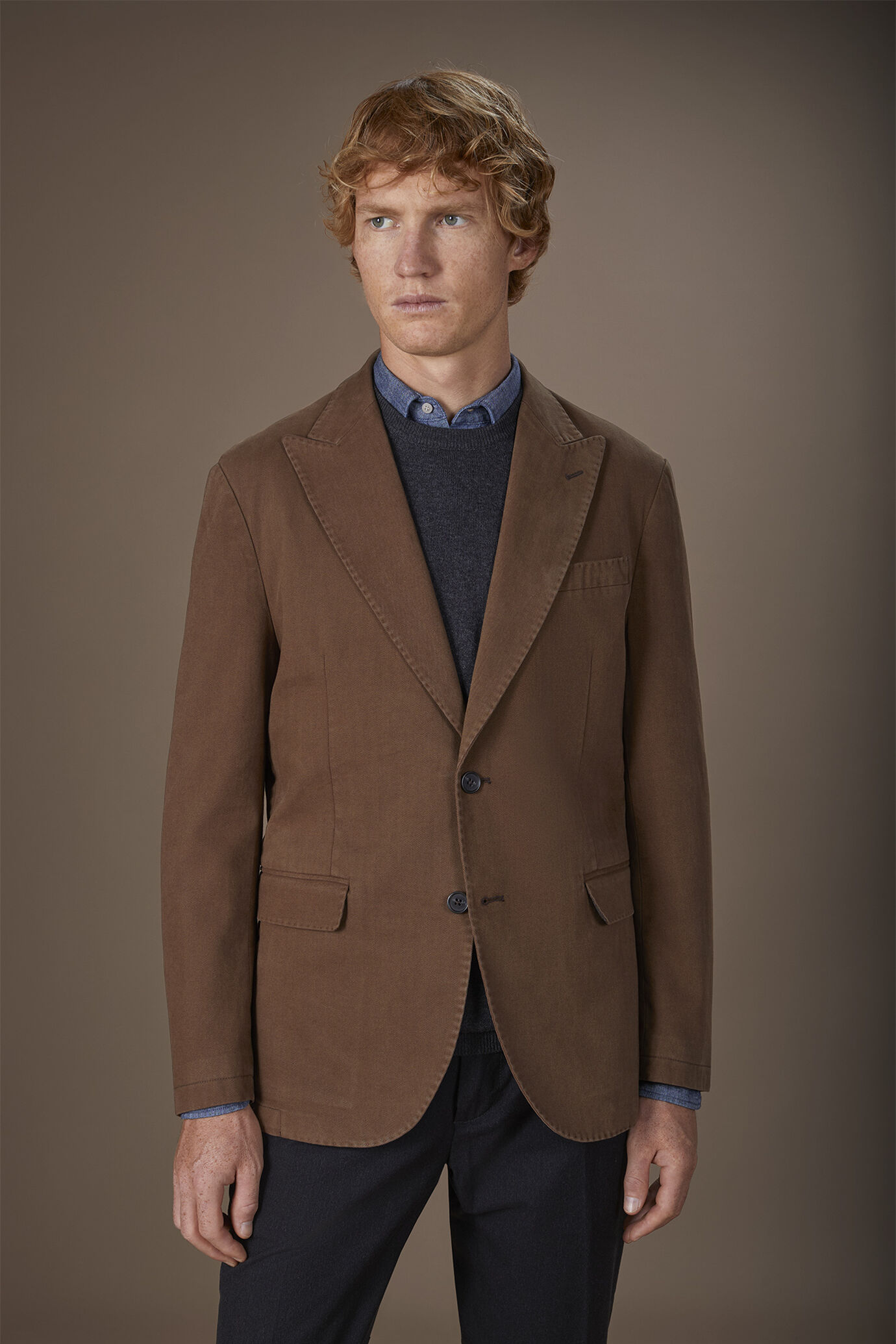 Single-breasted garment-dyed men’s jacket with peak lapel, regular fit image number 1