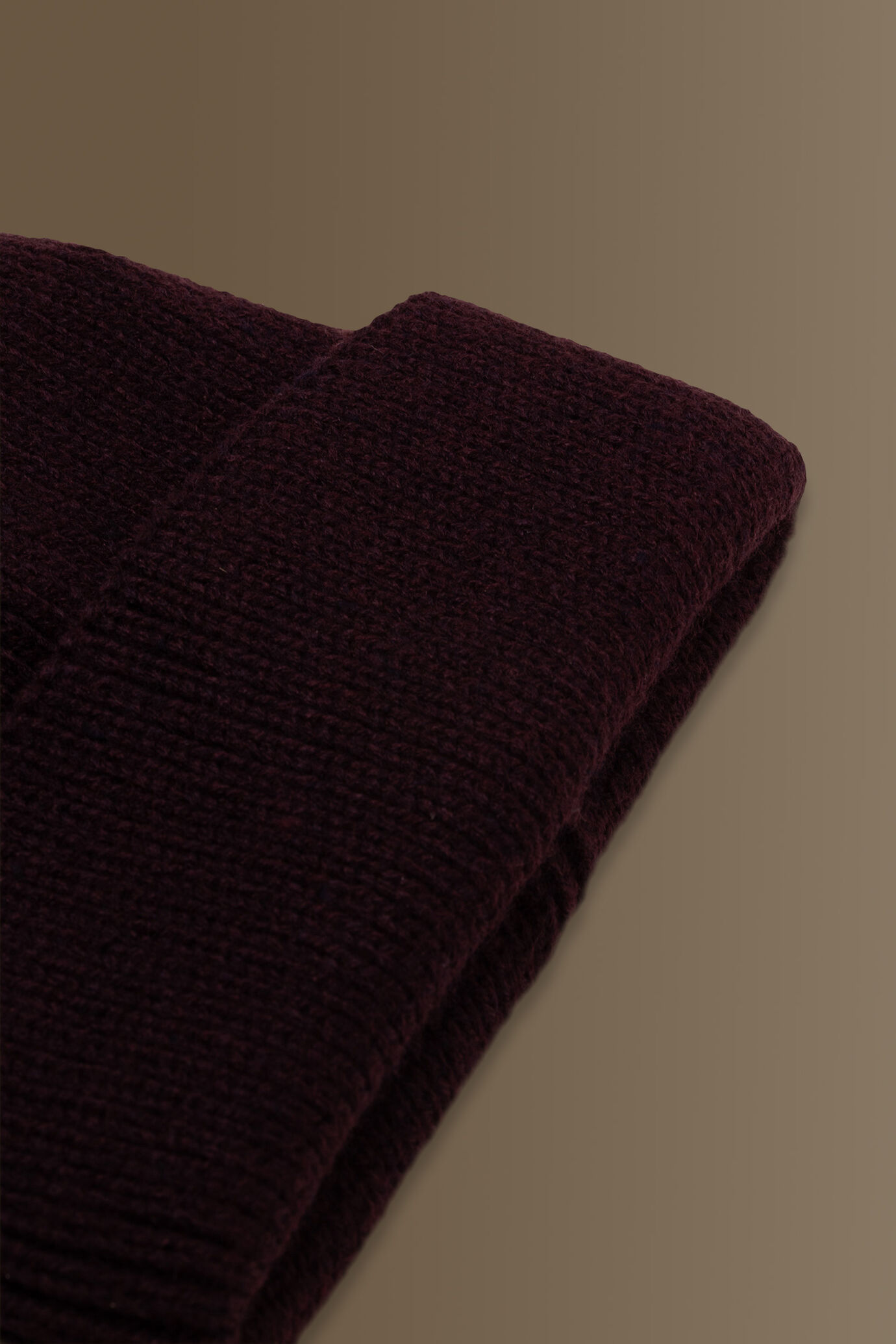Beanie hat - plain colour image number 1