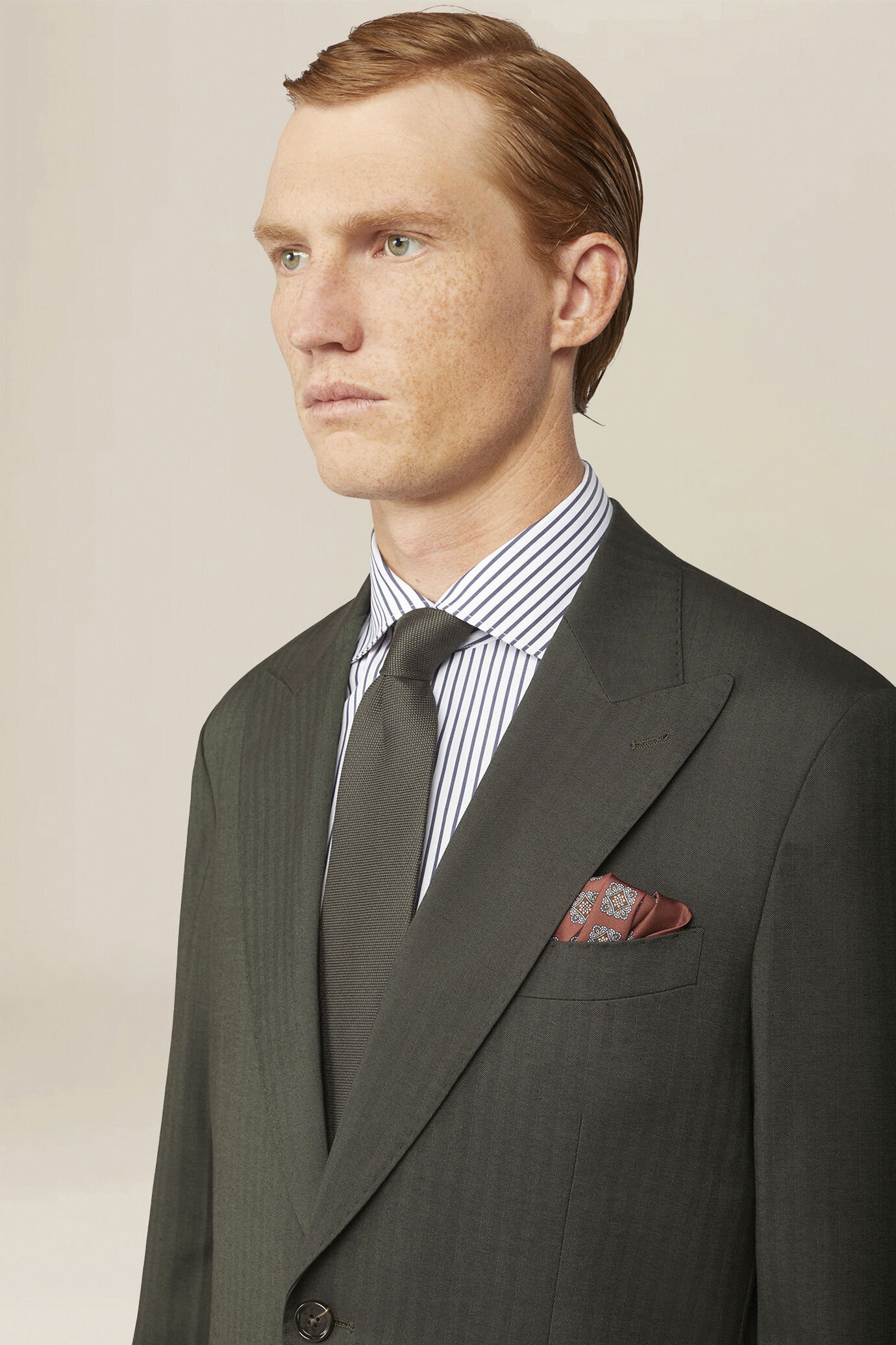 Men's single-breasted suit in iridescent herringbone fabric with a "sun effect", regular fit image number 2