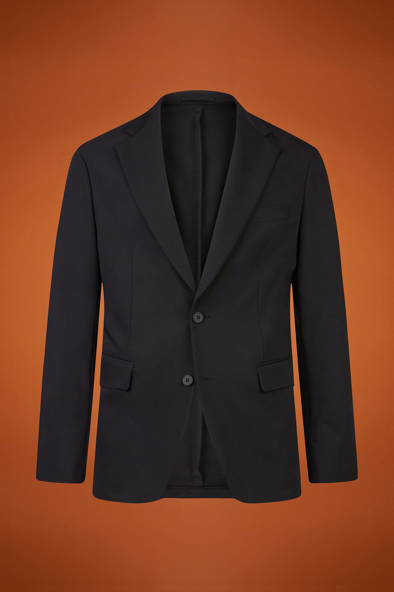 Abito uomo monopetto realizzato in tessuto tecnico regular fit image number 4