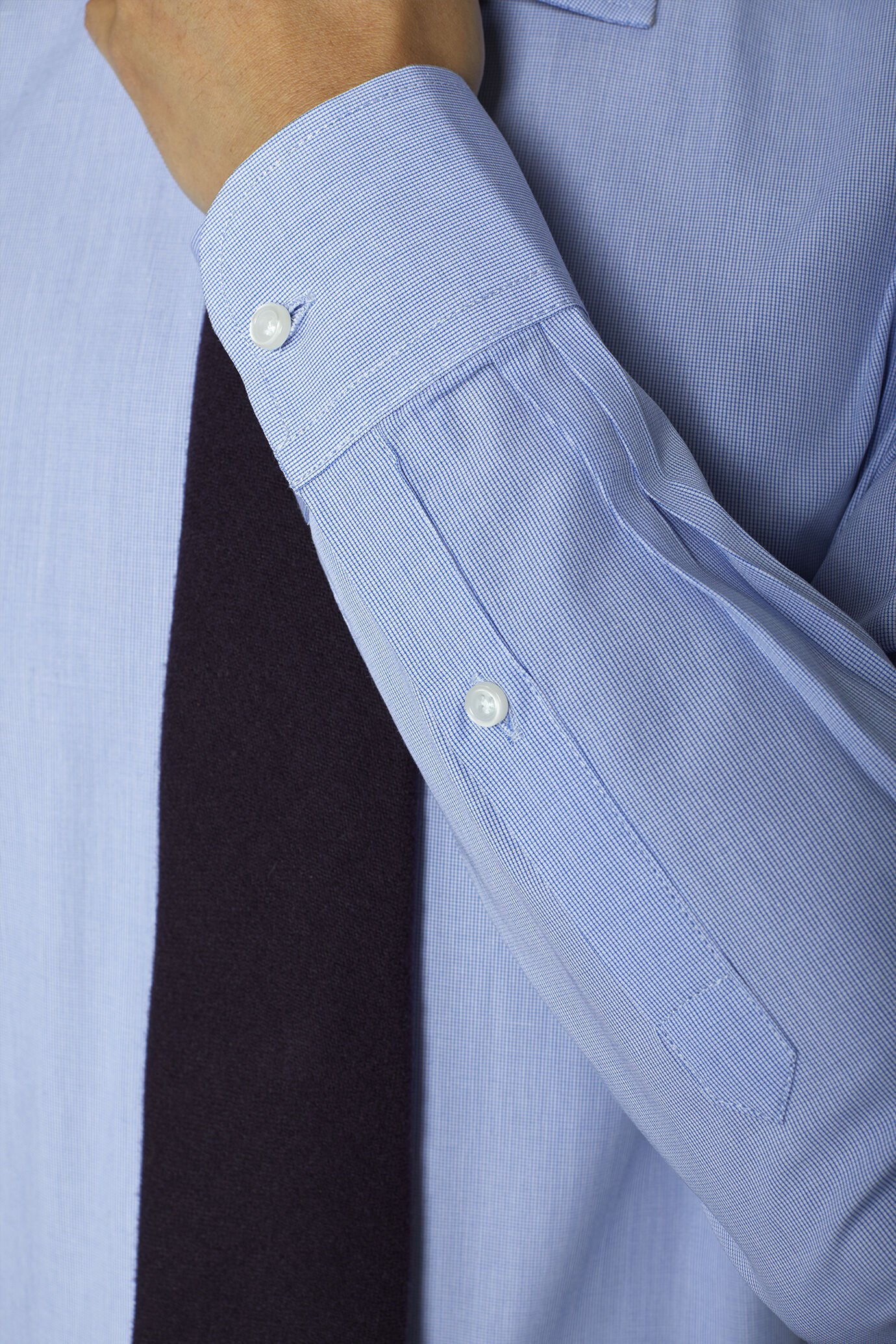 Men's checkered slim fit french collar regular shirt image number 3