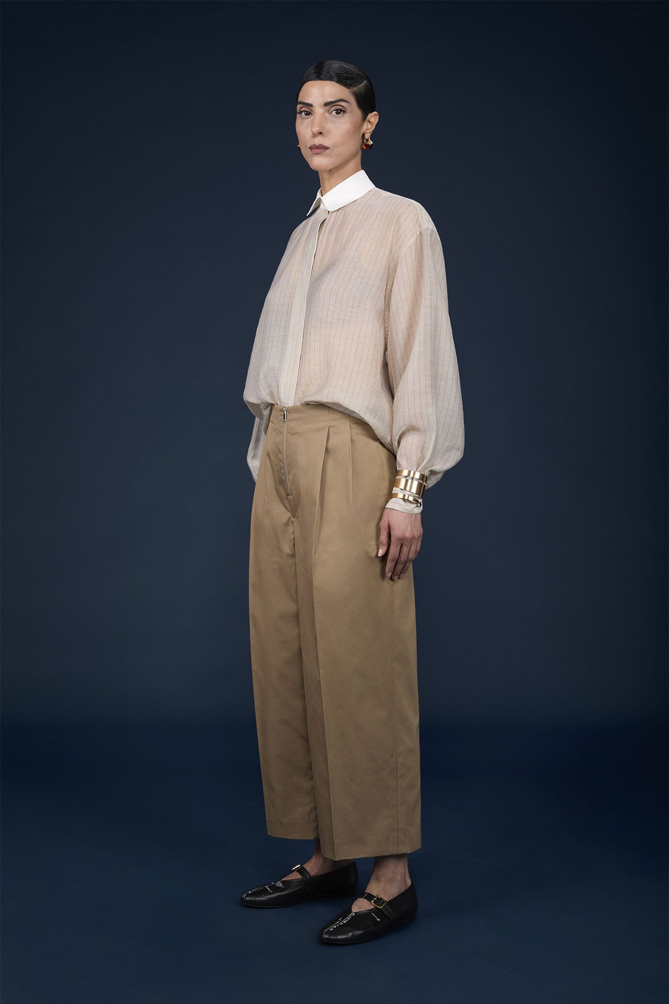 Women's carrot trousers, wide waist with visible zip, 100% cotton image number 2