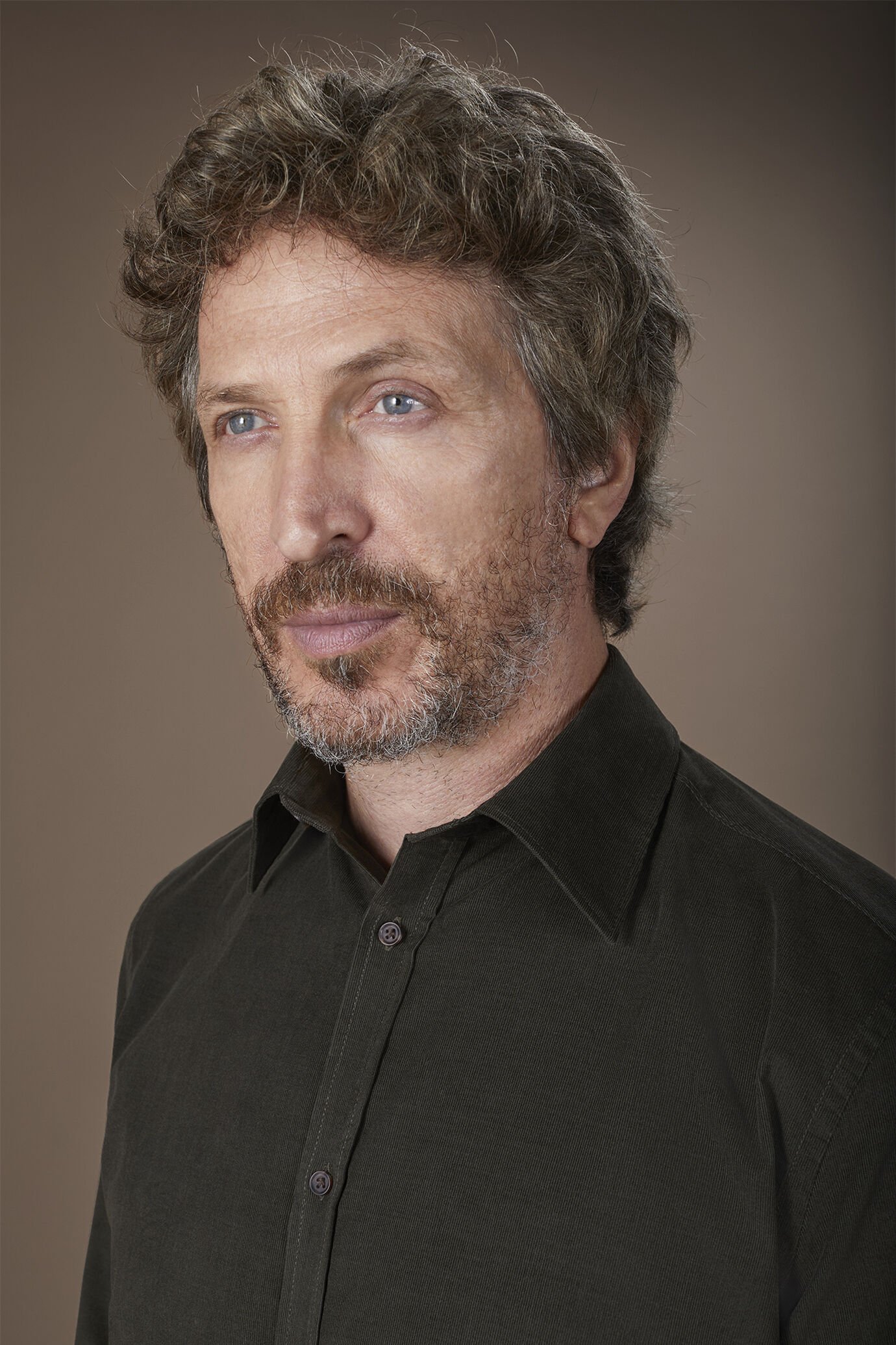 Camicia uomo casual 100% cotone tessuto velluto 1000 righe tinta unita image number 2