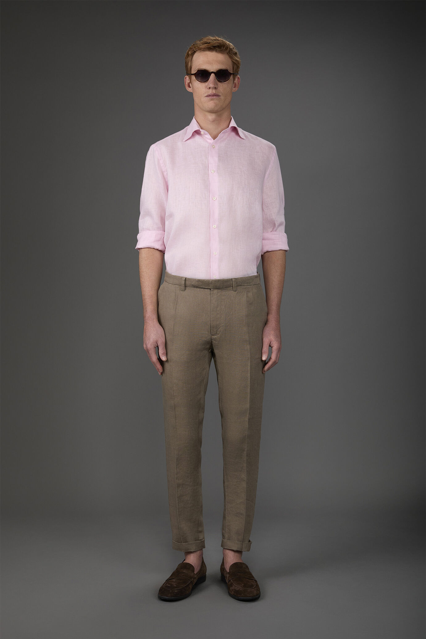 Herrenhose mit 100% Leinen zwei kleinen Bügelfalten und verdeckter Knopfleiste image number 0