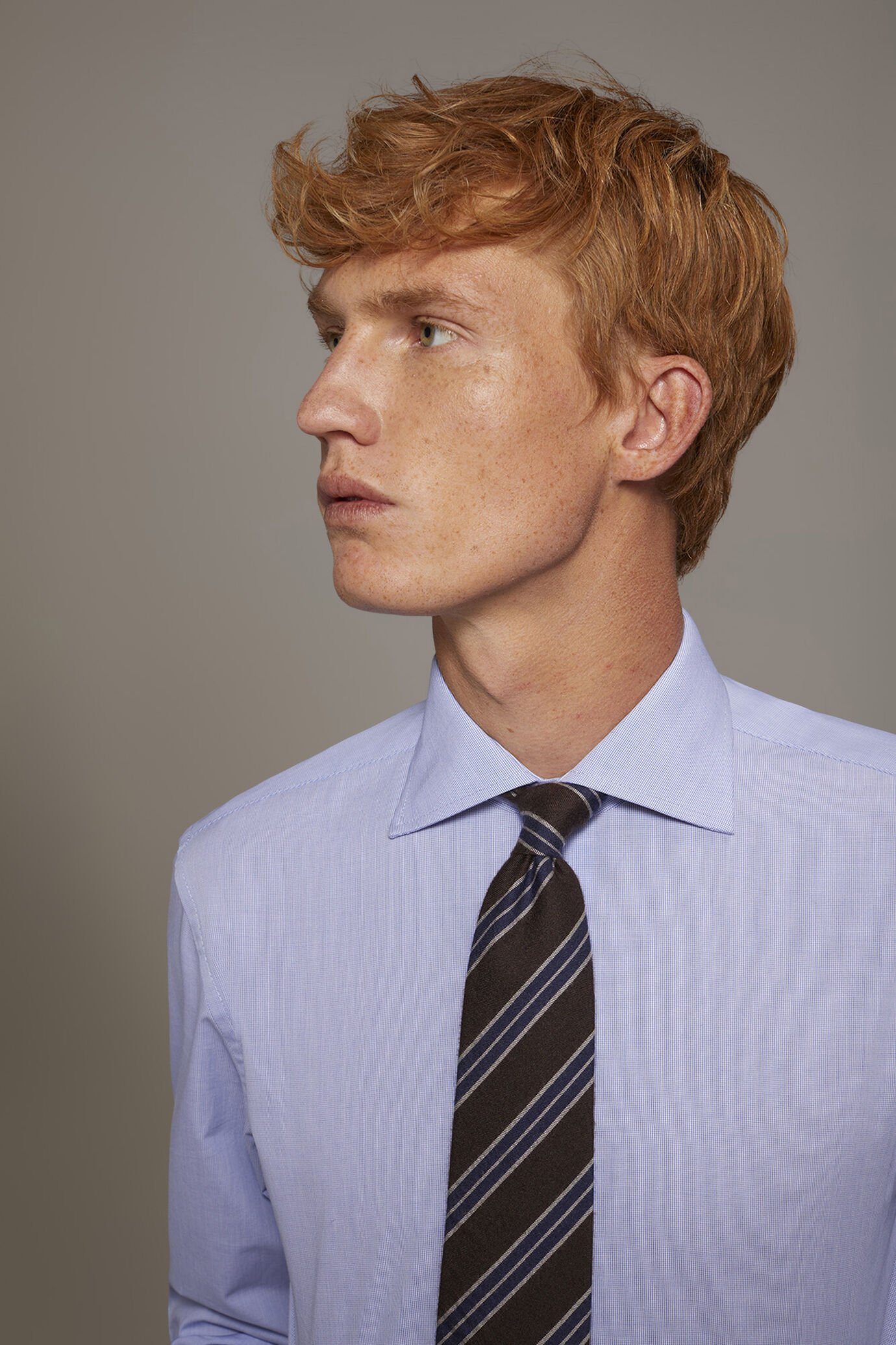 Camicia classica collo francese slim fit tessuto microcheck image number 1