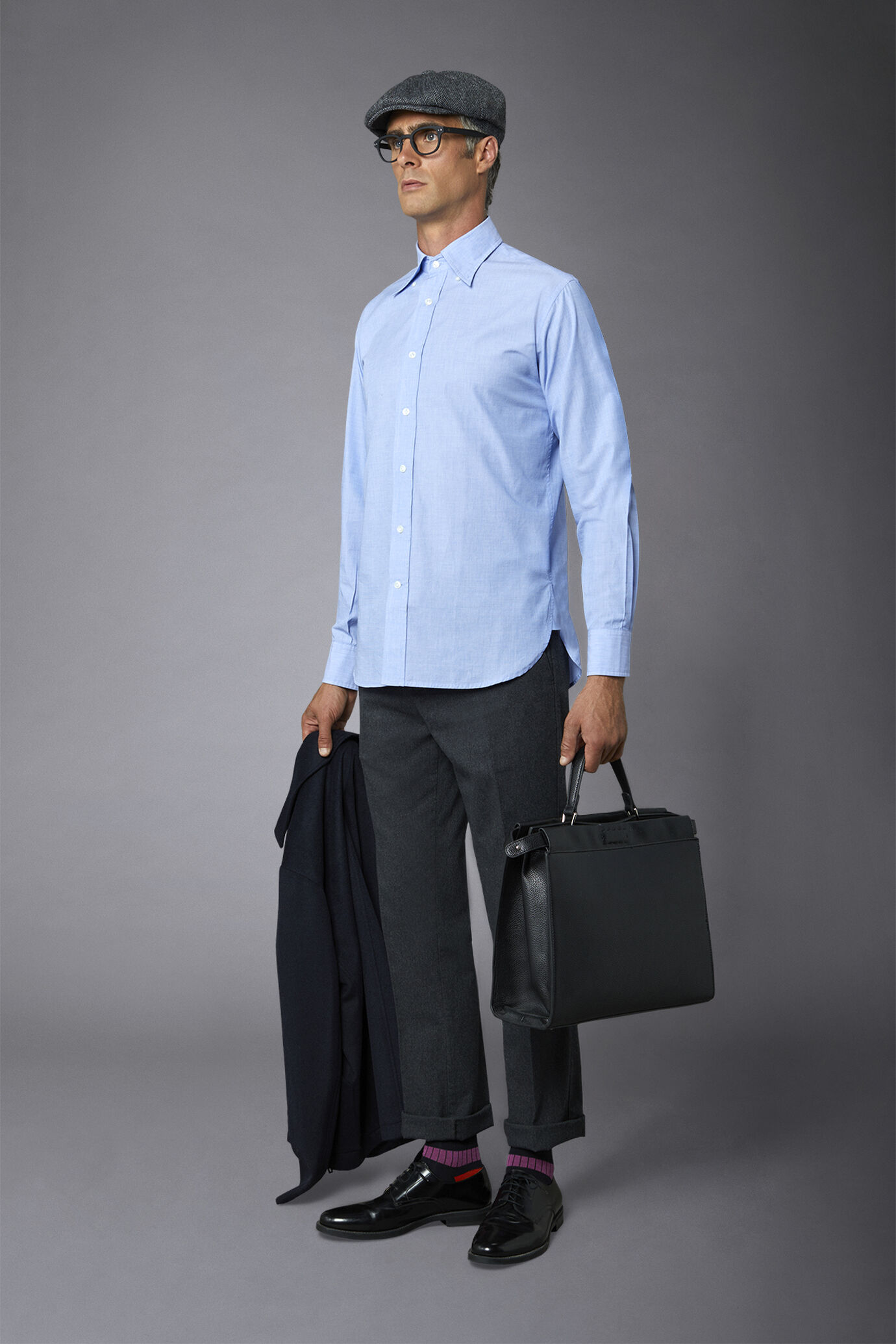 Klassisch gewaschenes, geschlechtsneutrales Button-Down-Hemd mit bequemer Passform aus Fil-a-fil-Stoff image number 1