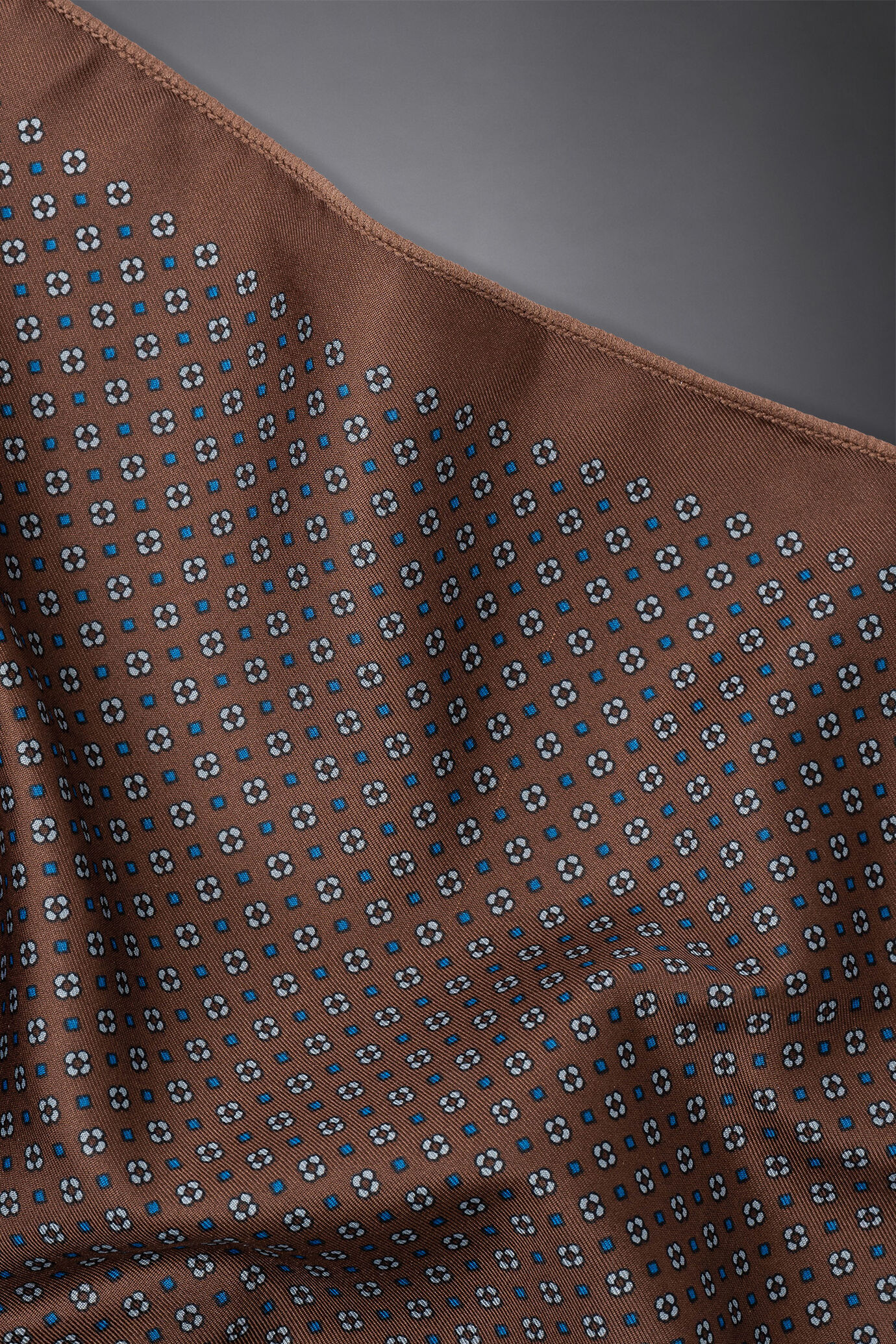 Pochette en twill fantaisie imprimée image number 1