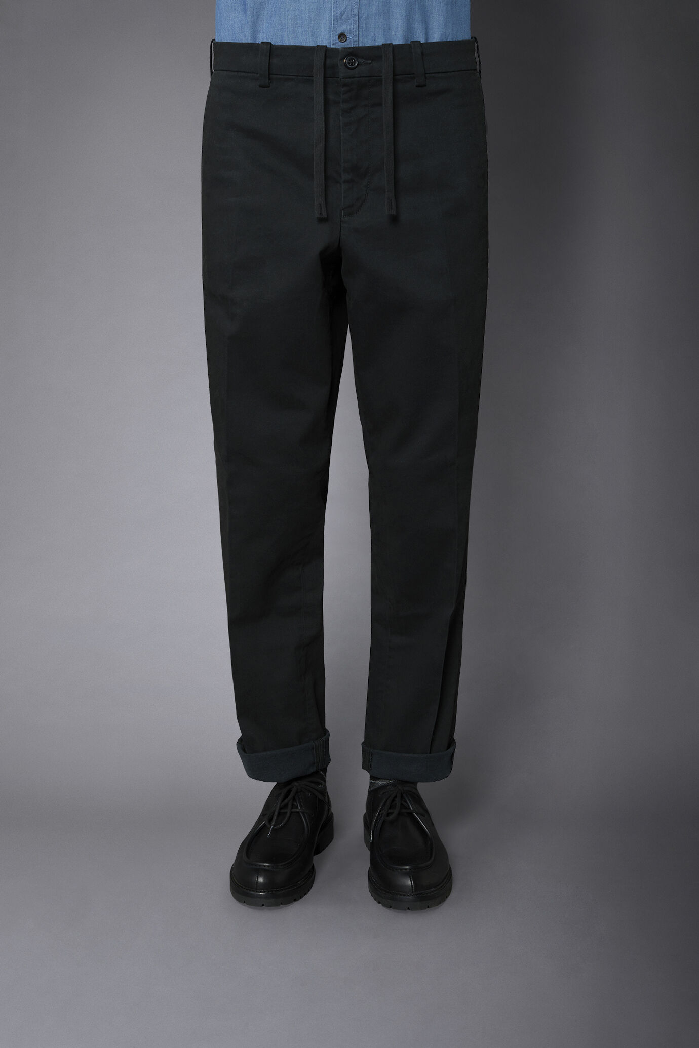 Pantalone chino uomo costruzione twill comfort fit image number 3