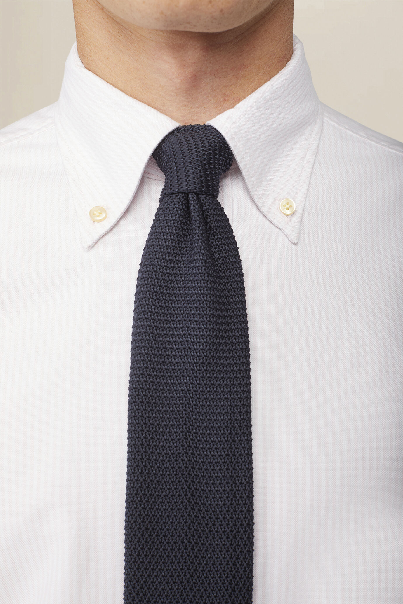 Herrenhemd aus 100 % Baumwolle Oxford mit Streifen und Button-Down-Kragen image number 2
