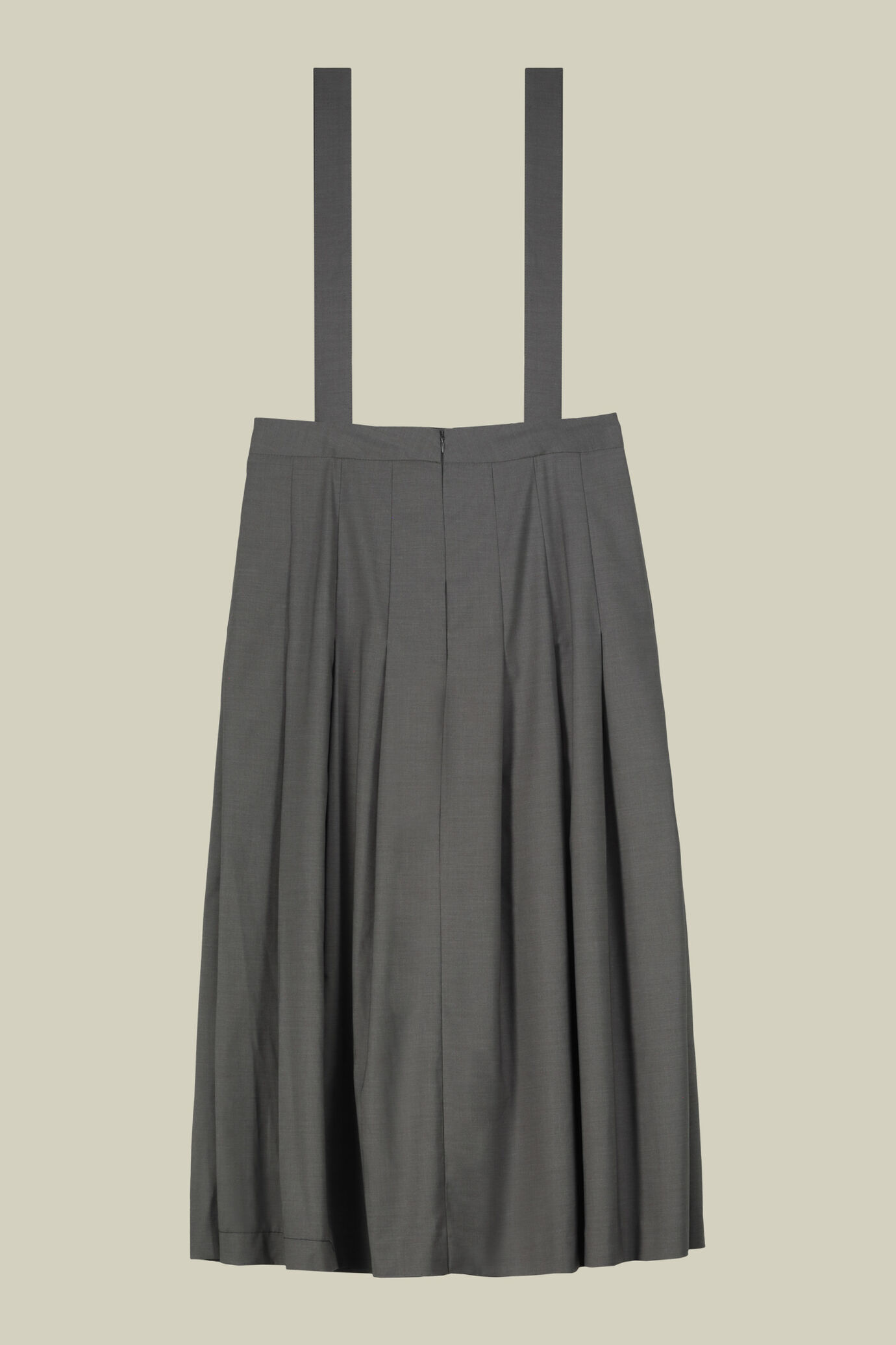 Long pleated skirt with removable straps in single colour image number 5
