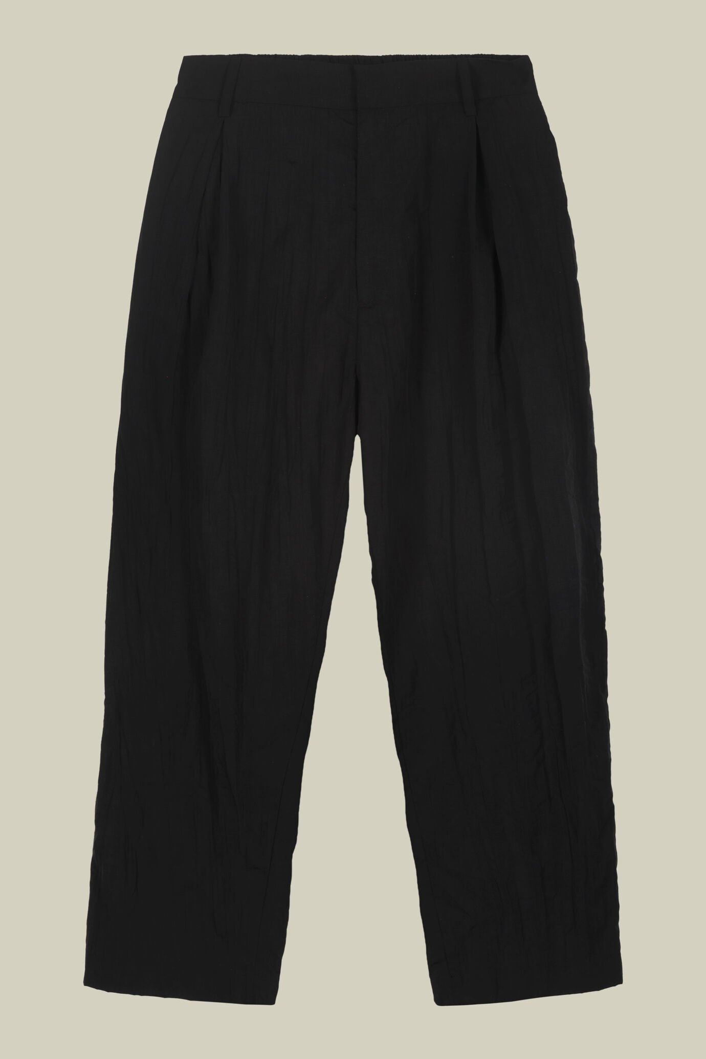 Pantalone donna linea a uovo con pinces ed effetto stropicciato