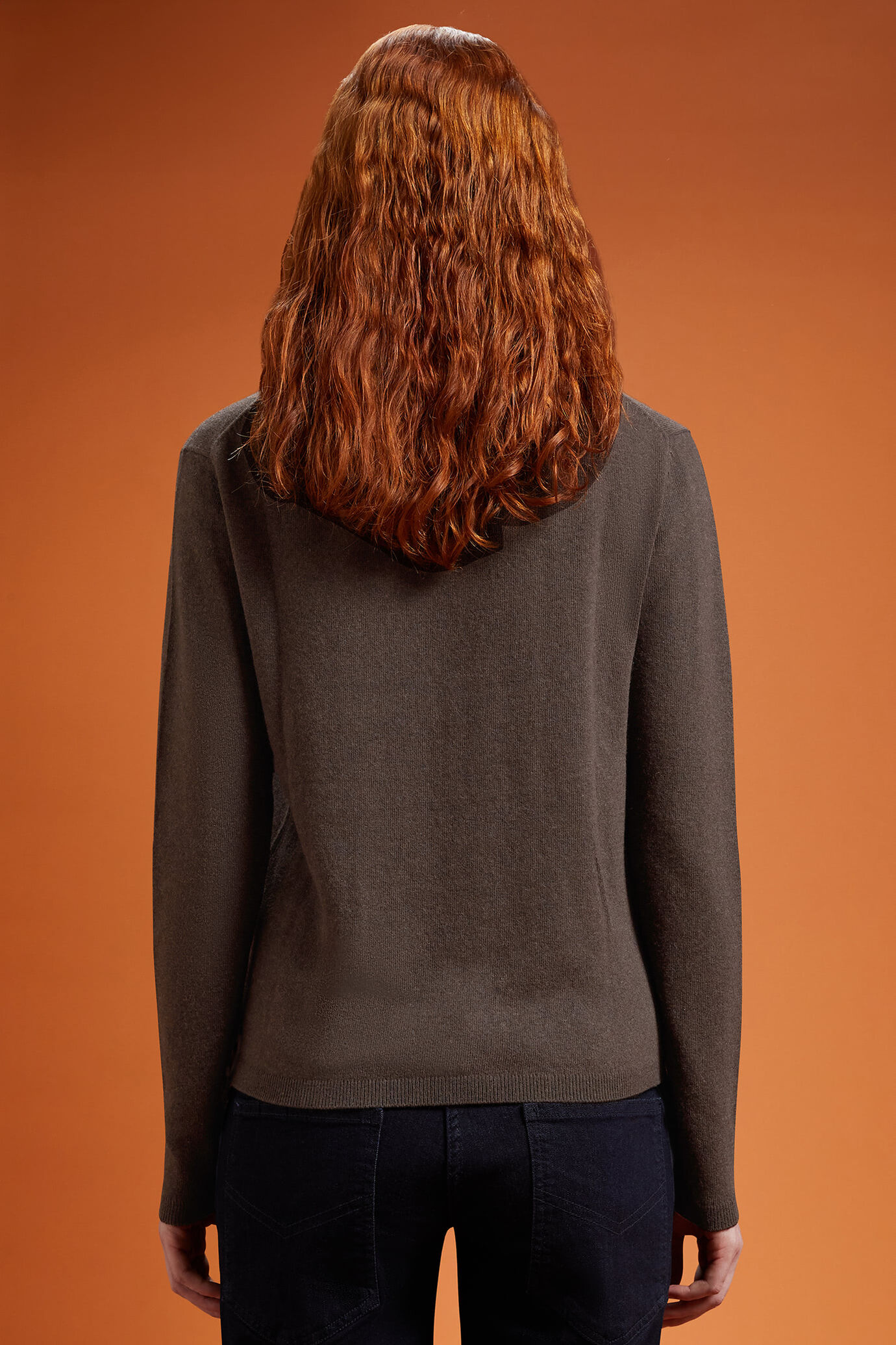 Women's regular fit high neck jumper in a blend of wool and cashmere image number 1