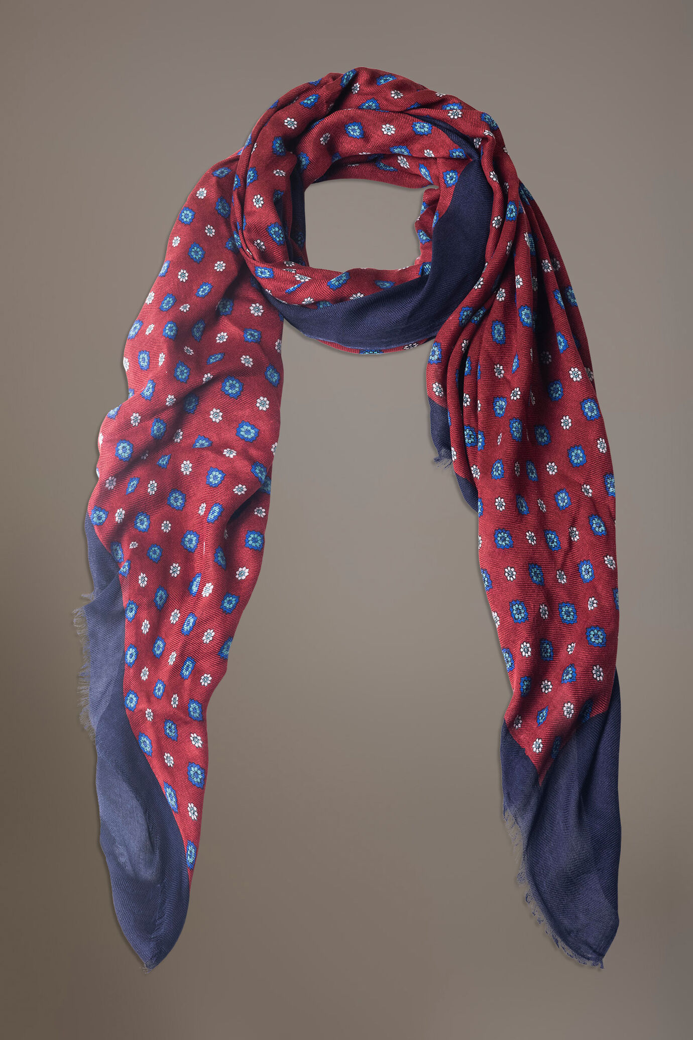Sciarpa disegno fantasia rossa e blu viscosa uomo image number 0
