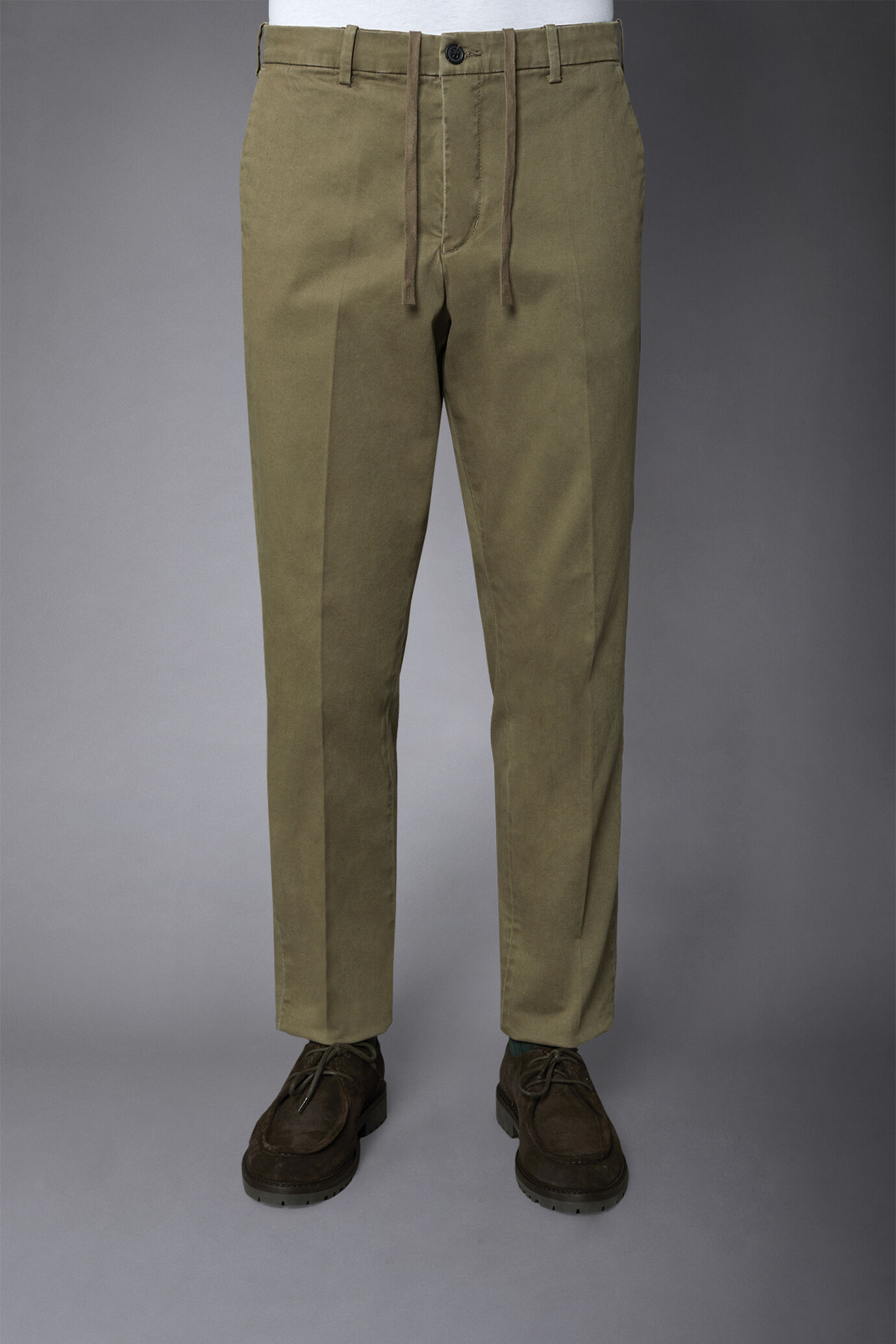 Men's chino pants twill comfort fit construction image number 3