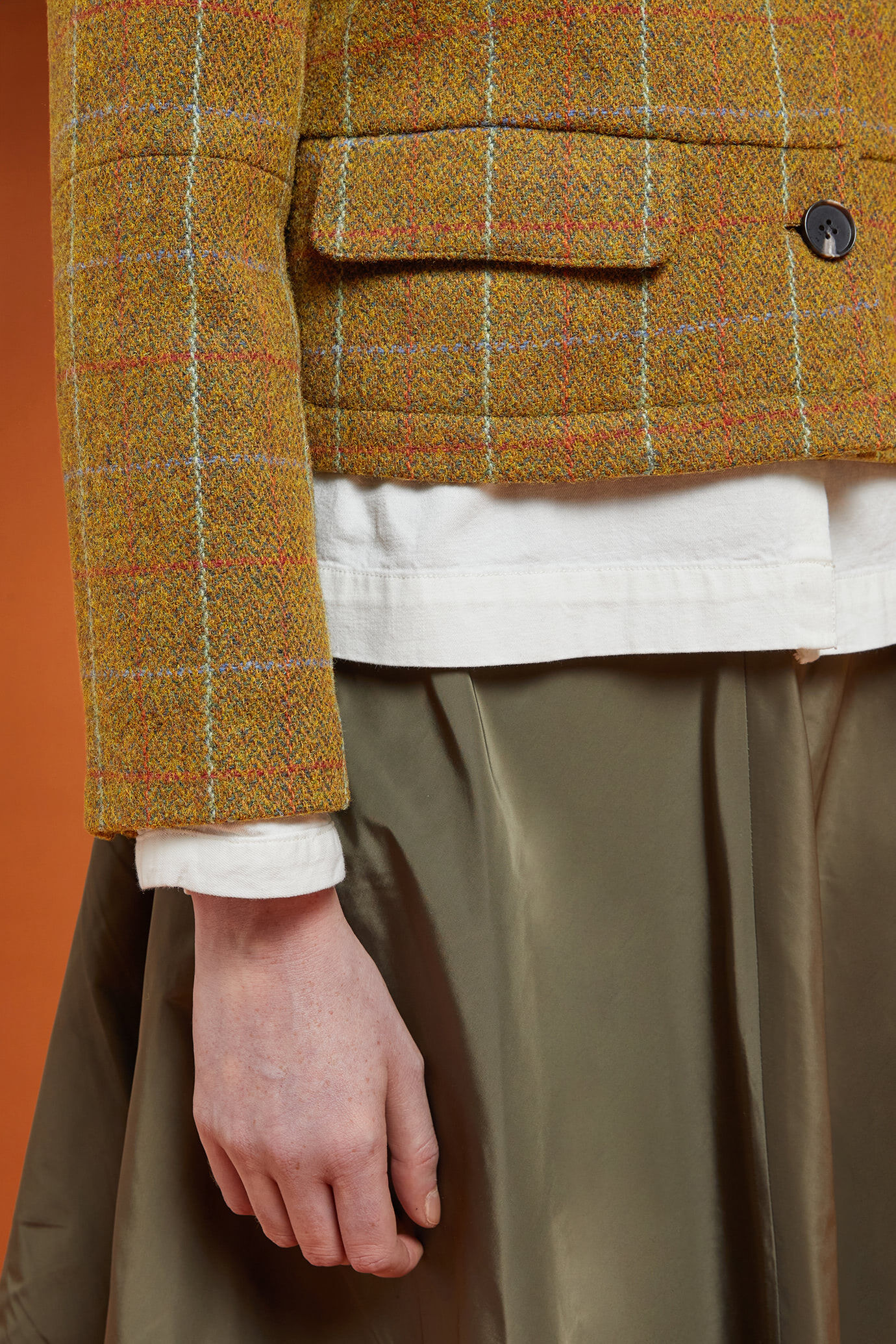 Einreihiger Damen-Blazer mit Karomuster image number 2