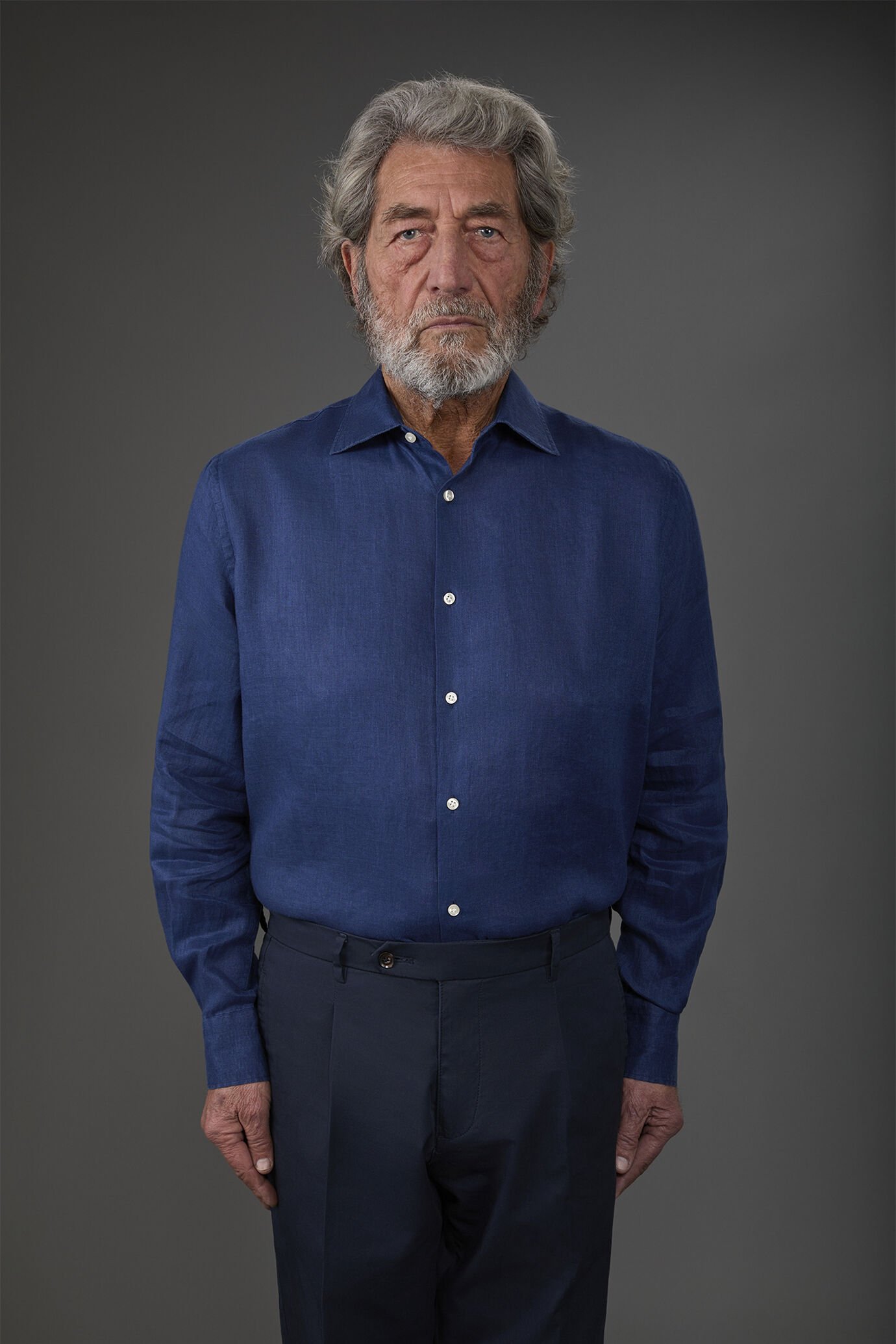 Men's casual shirt with classic collar, 100% linen