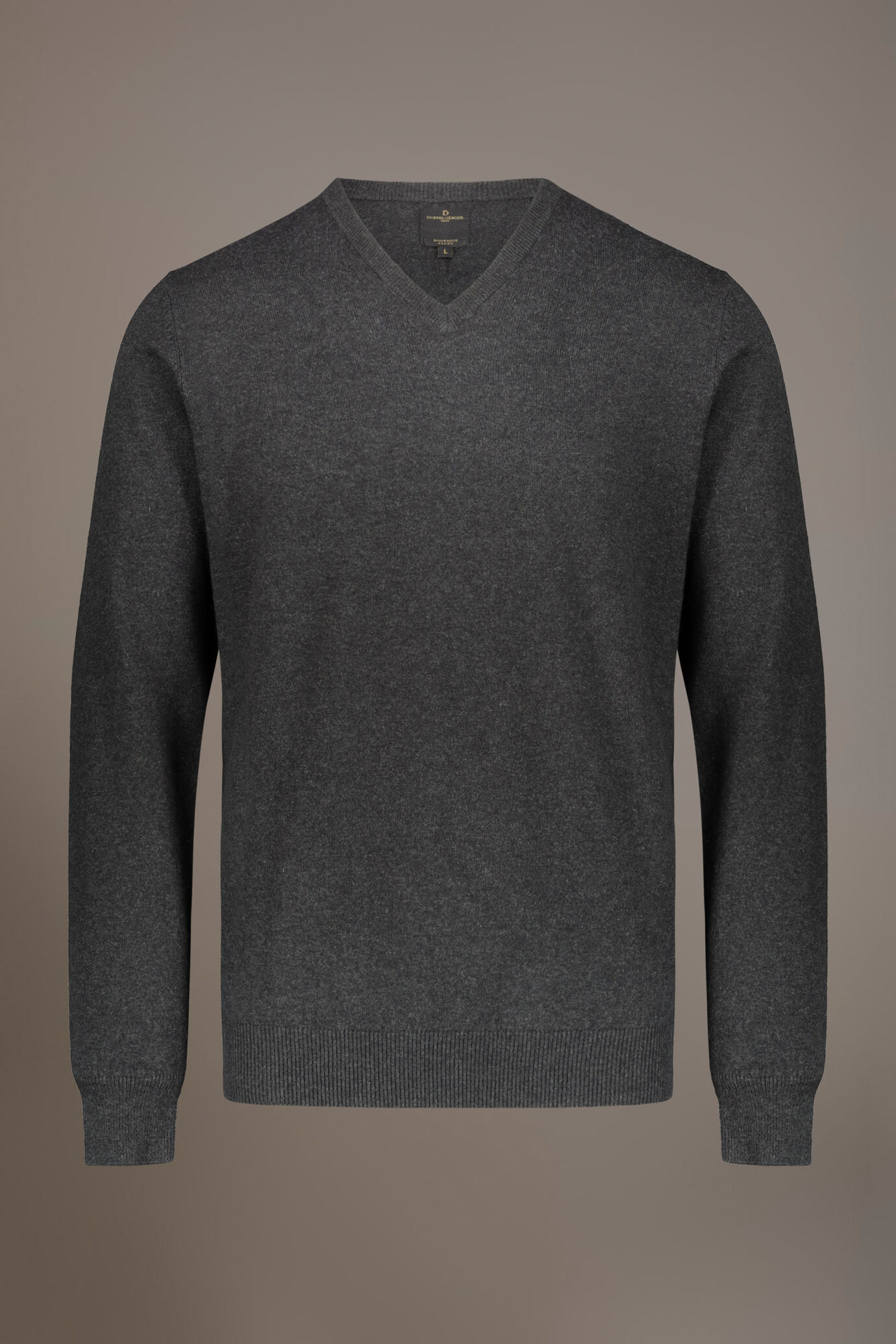 Maglia scollo a V misto lana image number 4