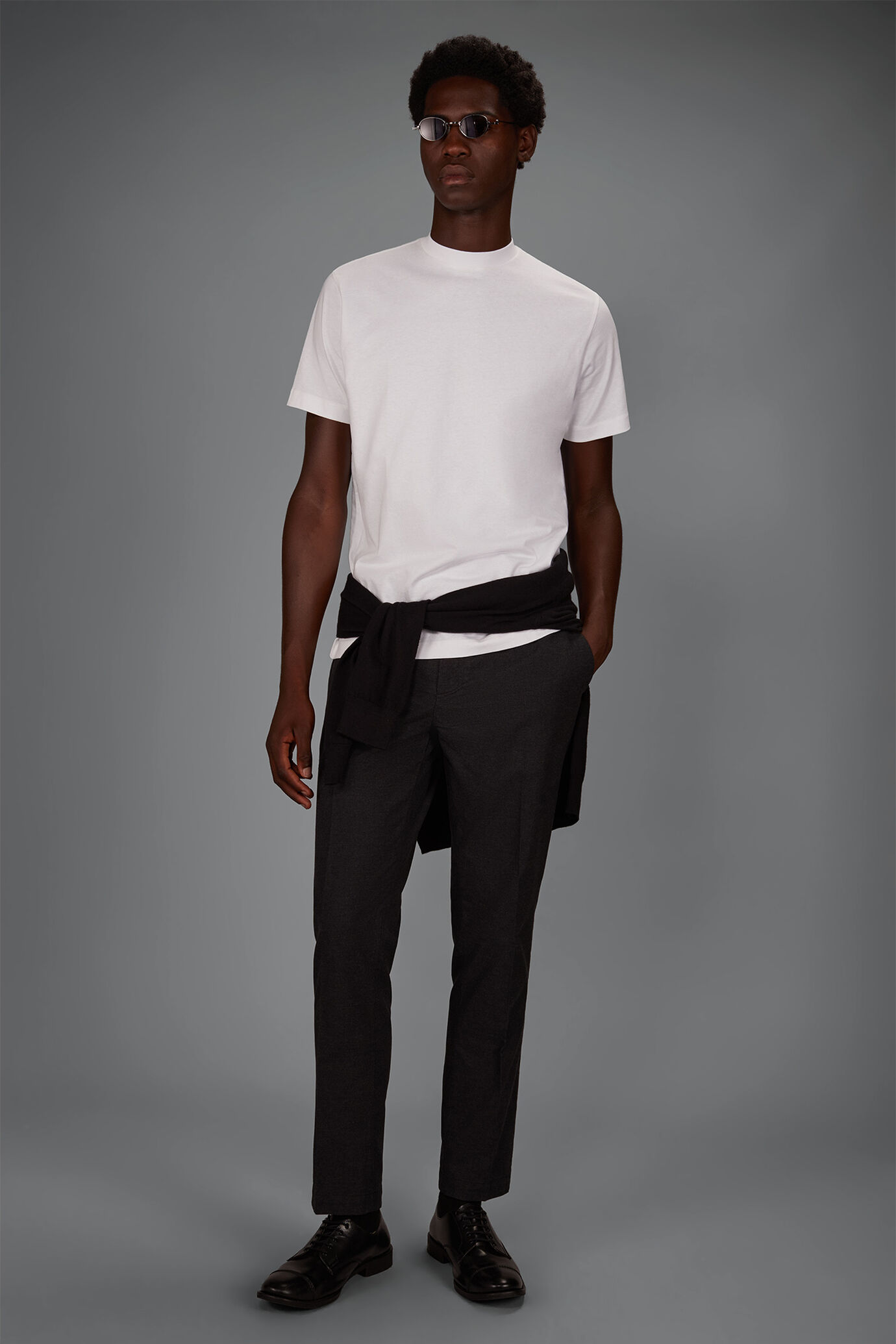 Men&rsquo;s 100% cotton T-shirt with a turtleneck and regular fit image number 0