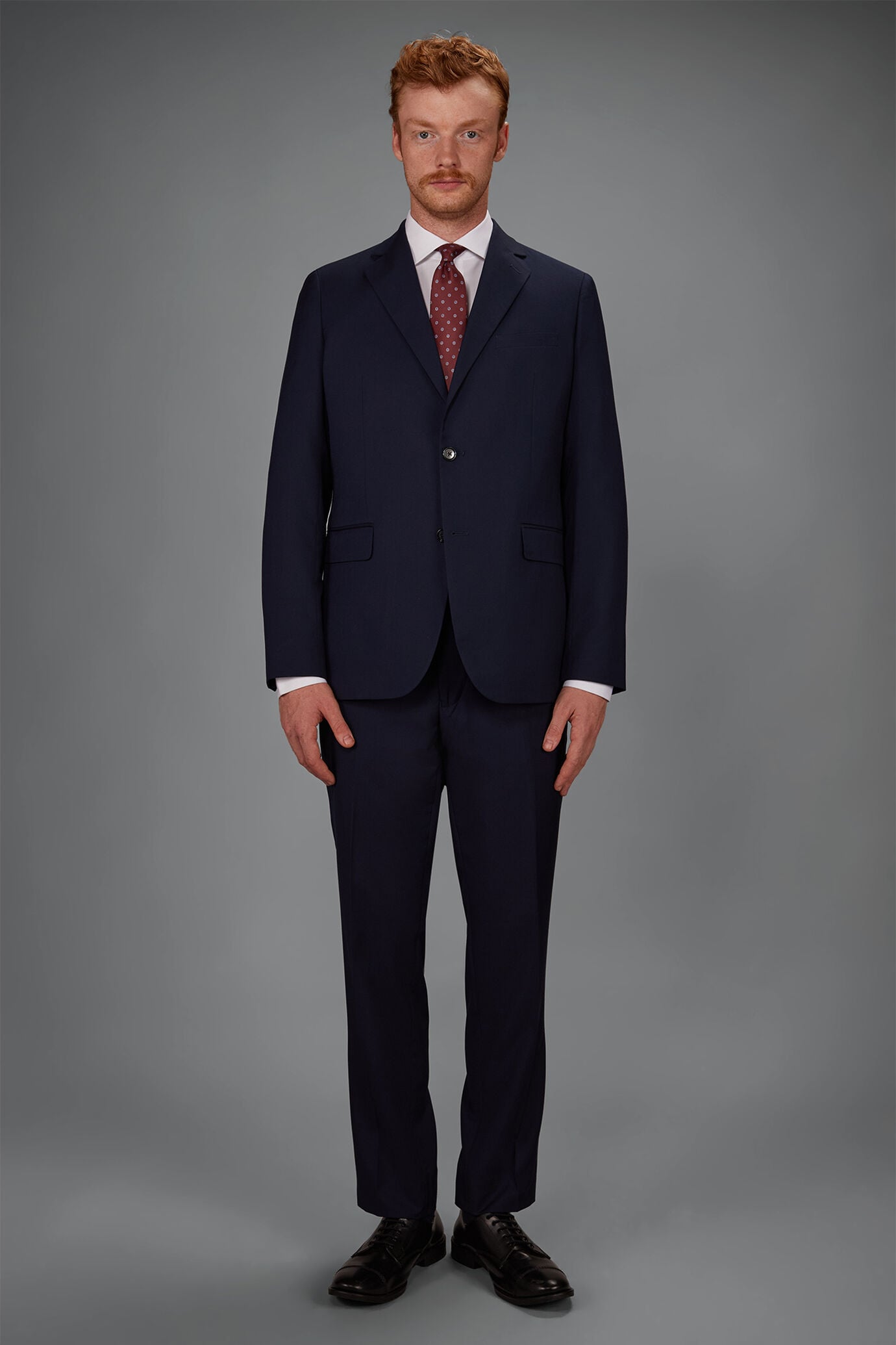 Costume homme &agrave; simple boutonnage en polylaine, coupe classique image number 1