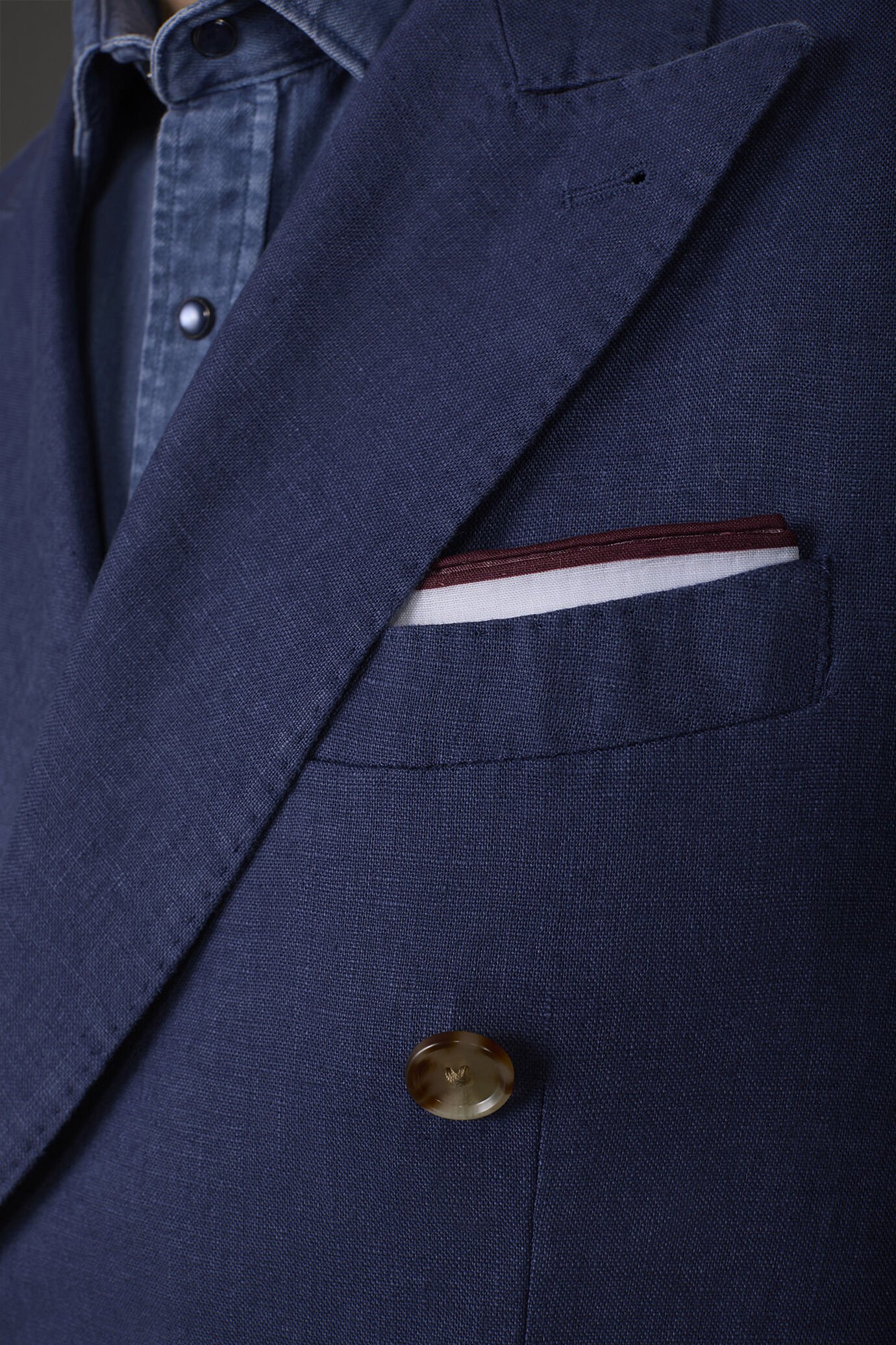 Single-colour pocket square for men with coloured border 100% linen image number 0