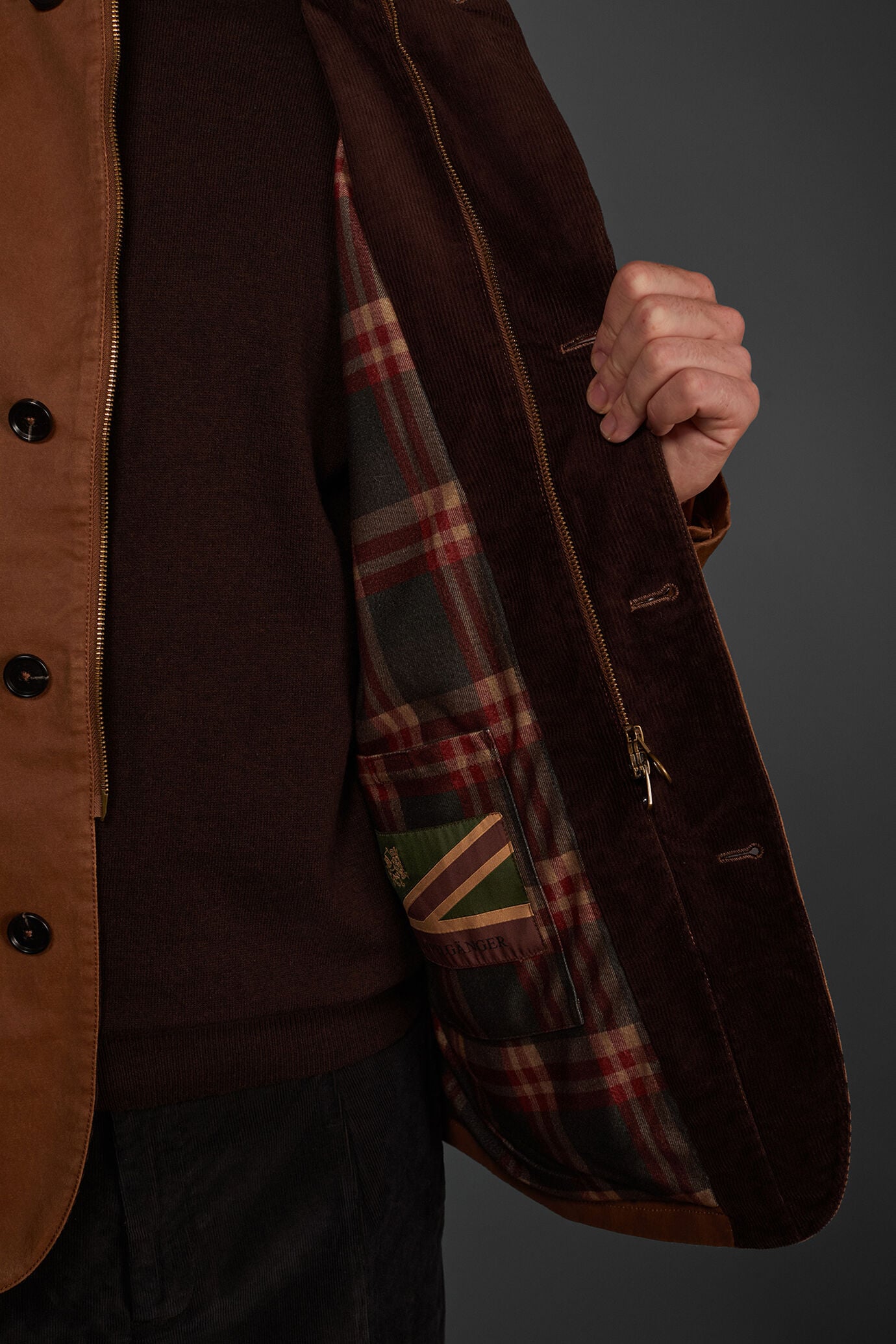 Men&rsquo;s regular-fit waxed jacket image number 3
