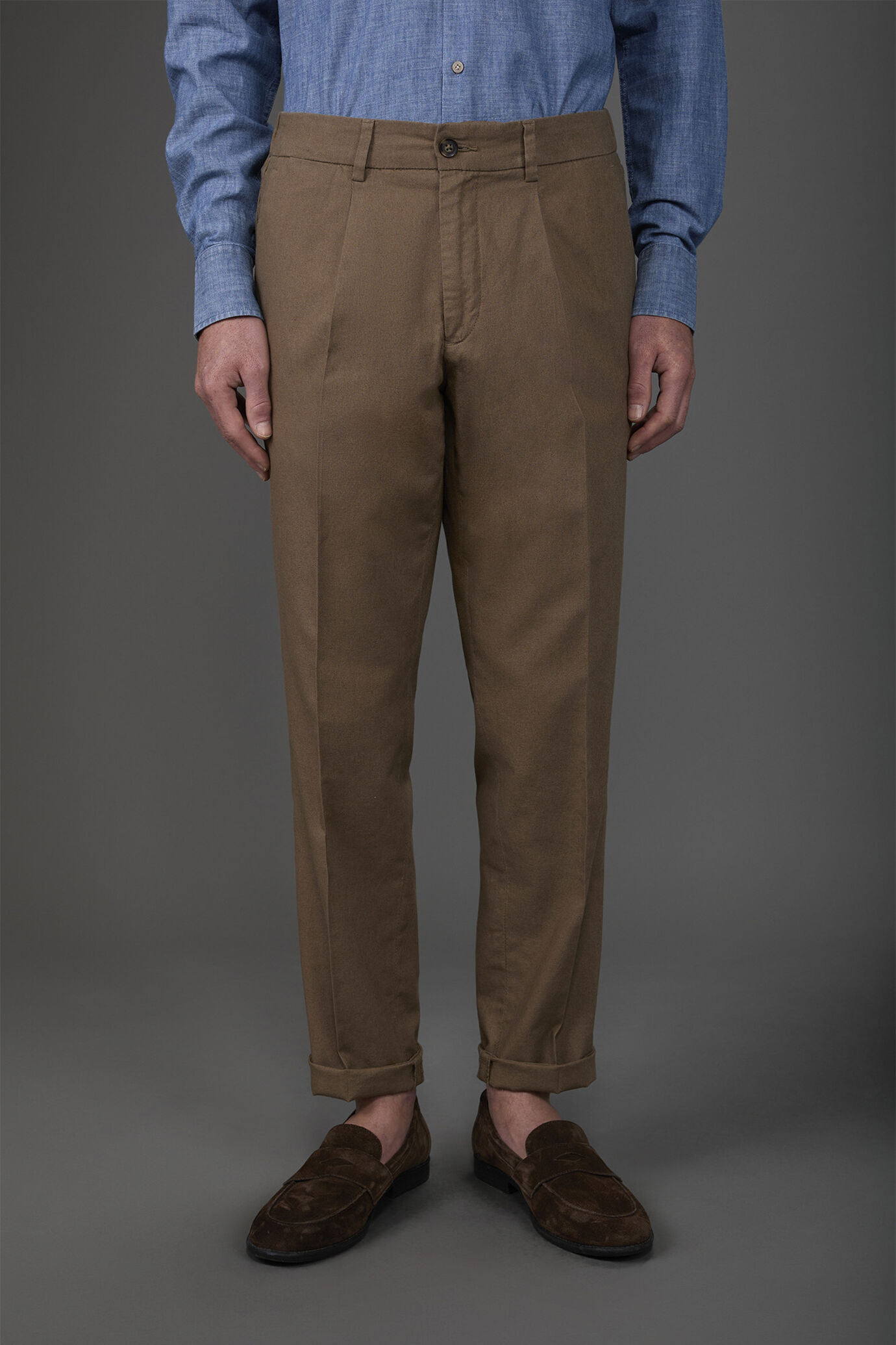 Pantalon pour homme avec deux petits plis et élastique à la taille, au dos image number 1