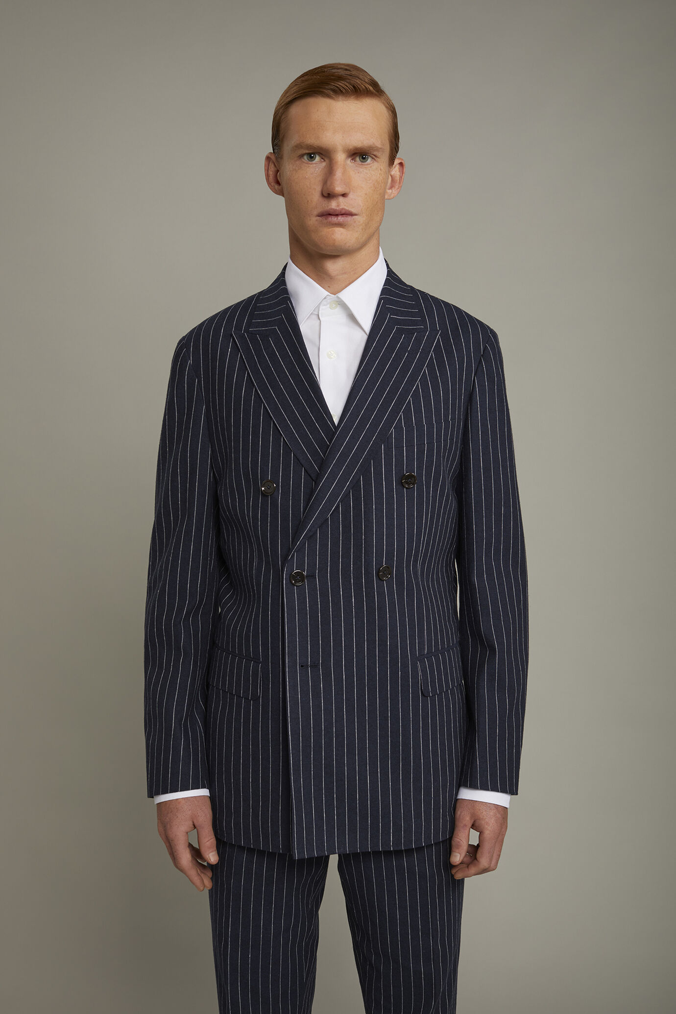 Men's unlined double-breasted blazer with spread collar and flap pockets linen and cotton fabric with regular fit pinstripe design image number 2