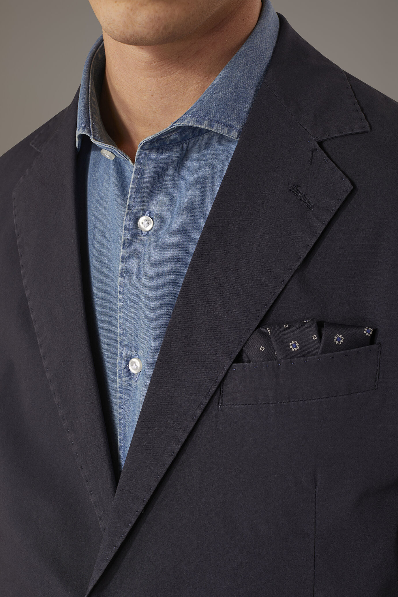 Giacca monopetto cotone effetto lavato con tasche a toppa image number 2