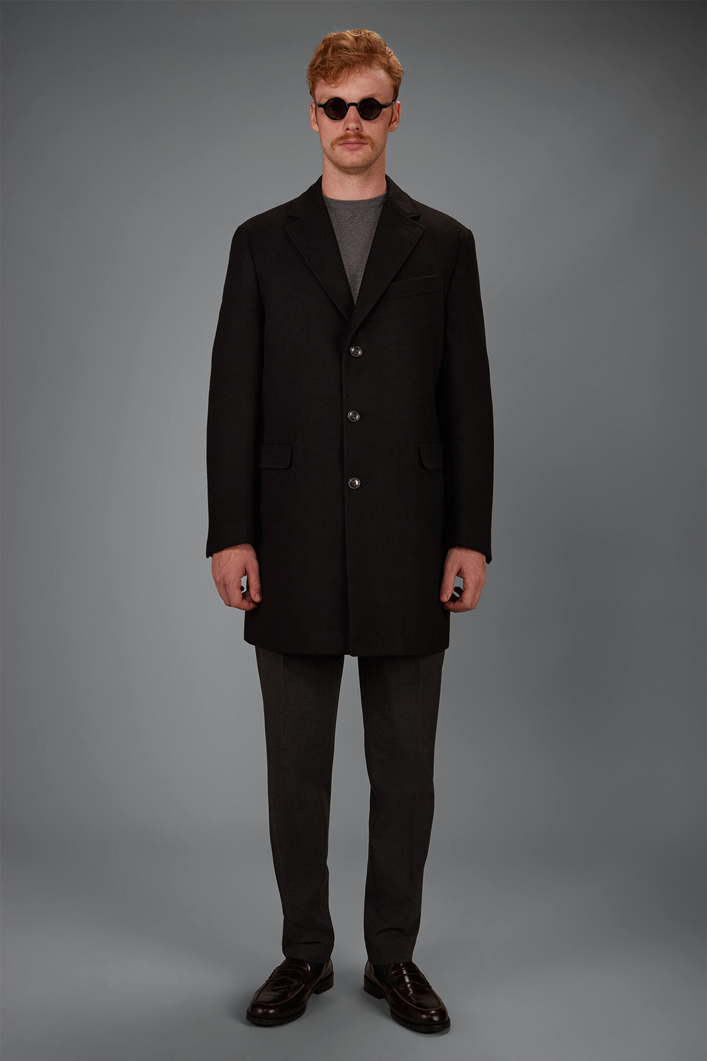 Manteau homme Chesterfield crois&eacute; simple en tissu velours coupe r&eacute;guli&egrave;re image number 1