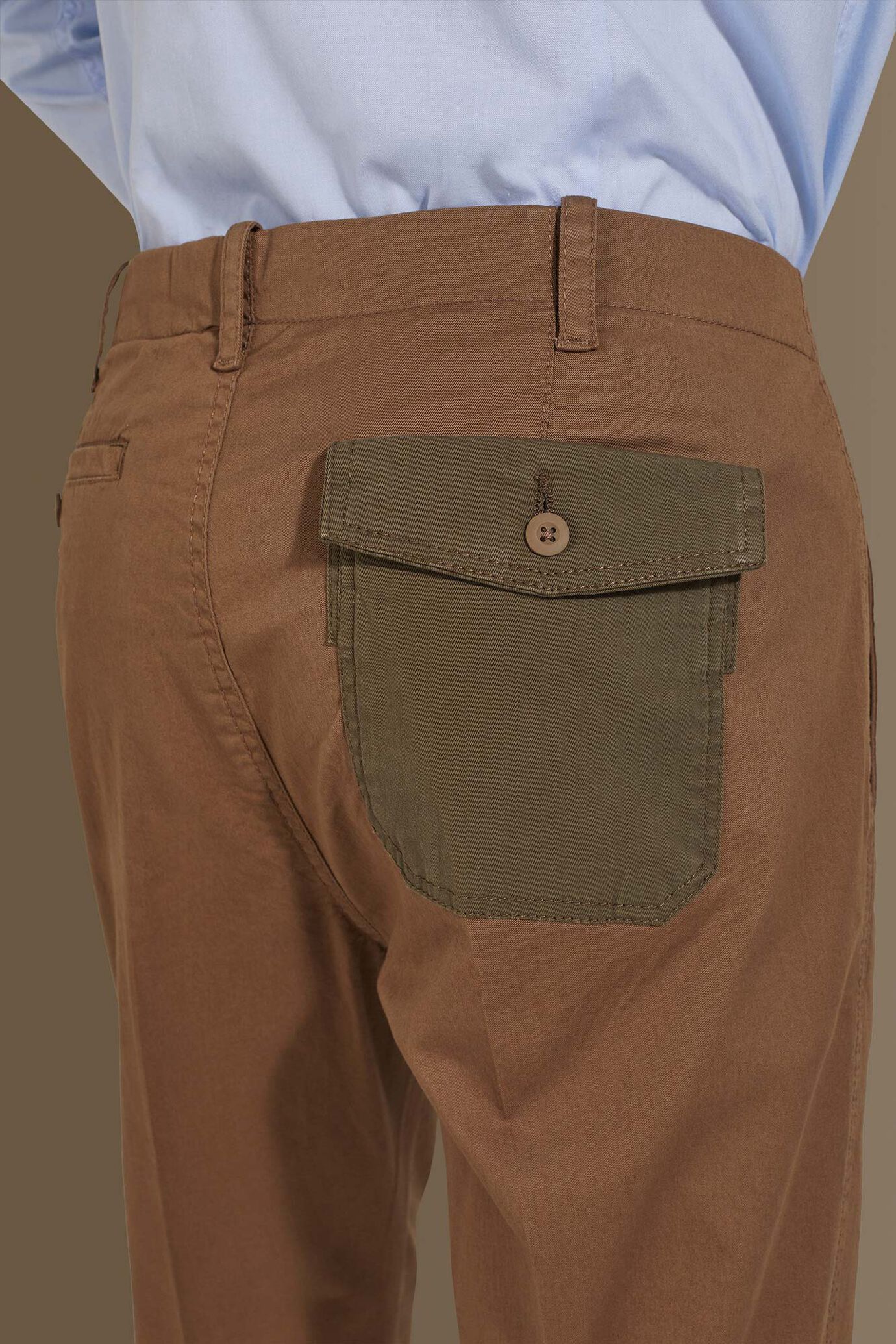 Trousers with back patch pocket in contrast colour image number 4