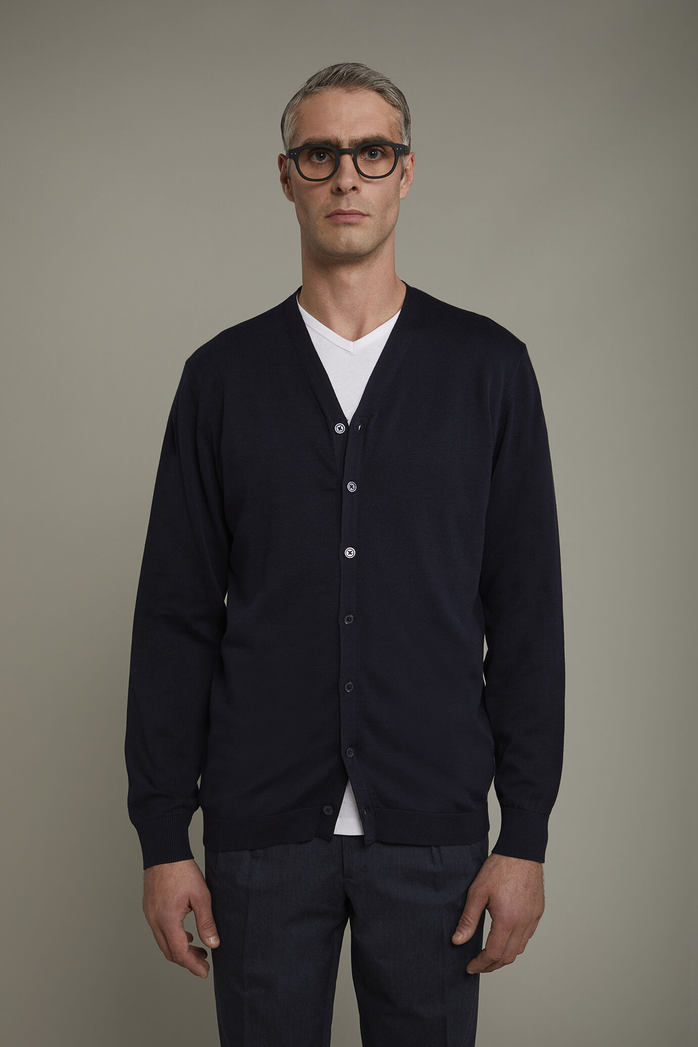Men's sweater V collar 100% cotton regular fit