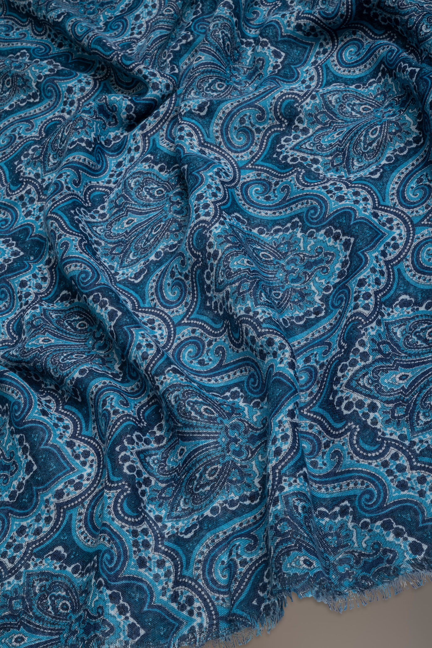 Cotton blend shawl image number 1